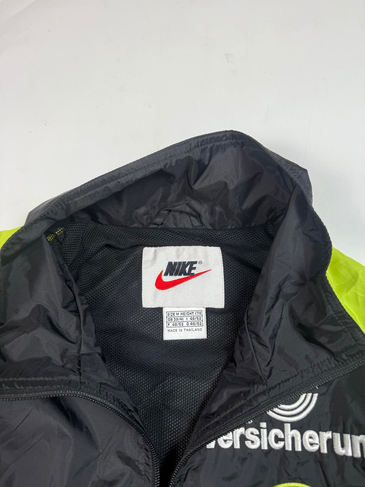 Vintage Borussia Dortmund 1997/98 Nike rain football track jacket (M)