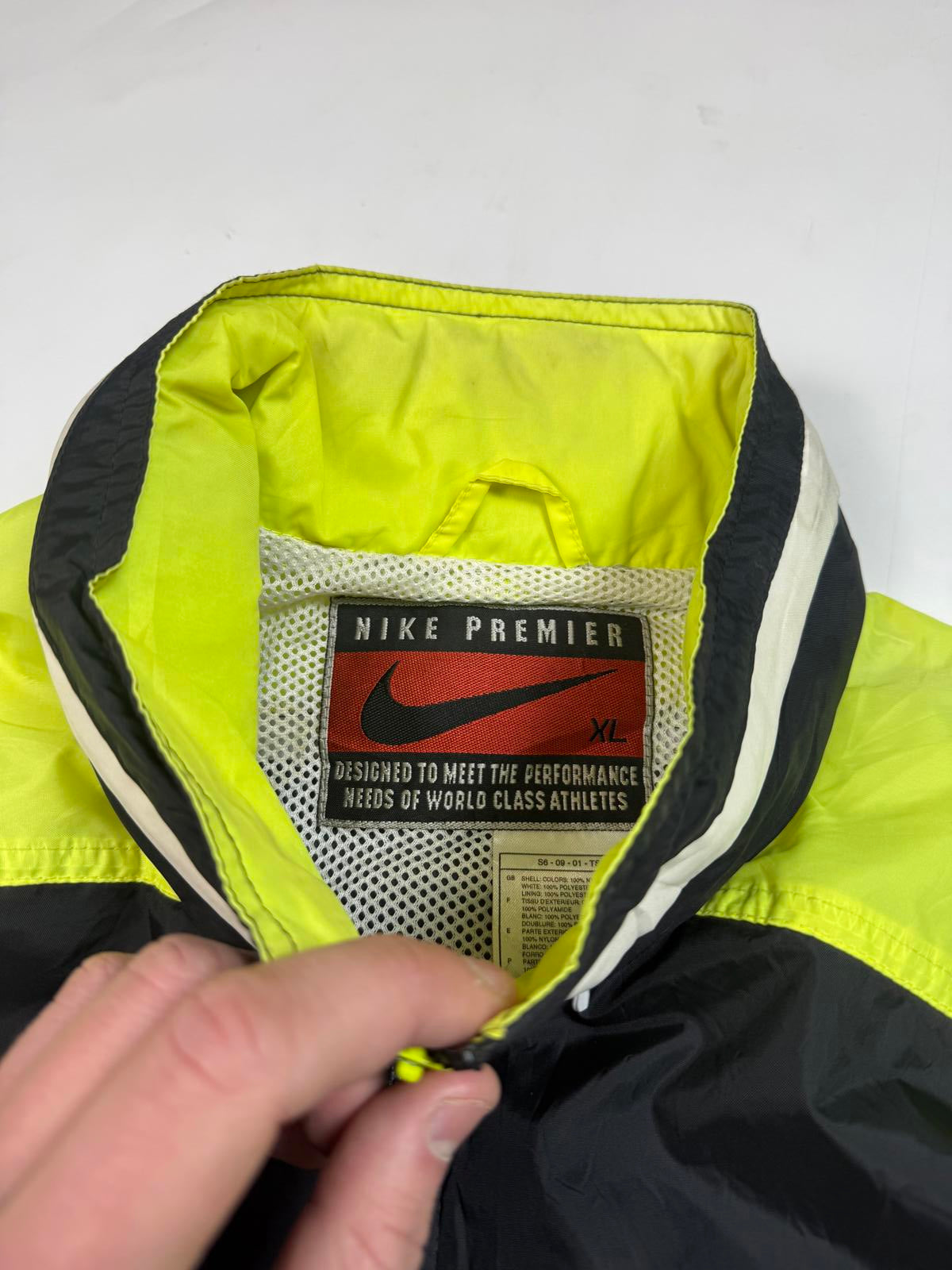 Vintage Borussia Dortmund 1996/97 Nike premier football training jacket (XL)