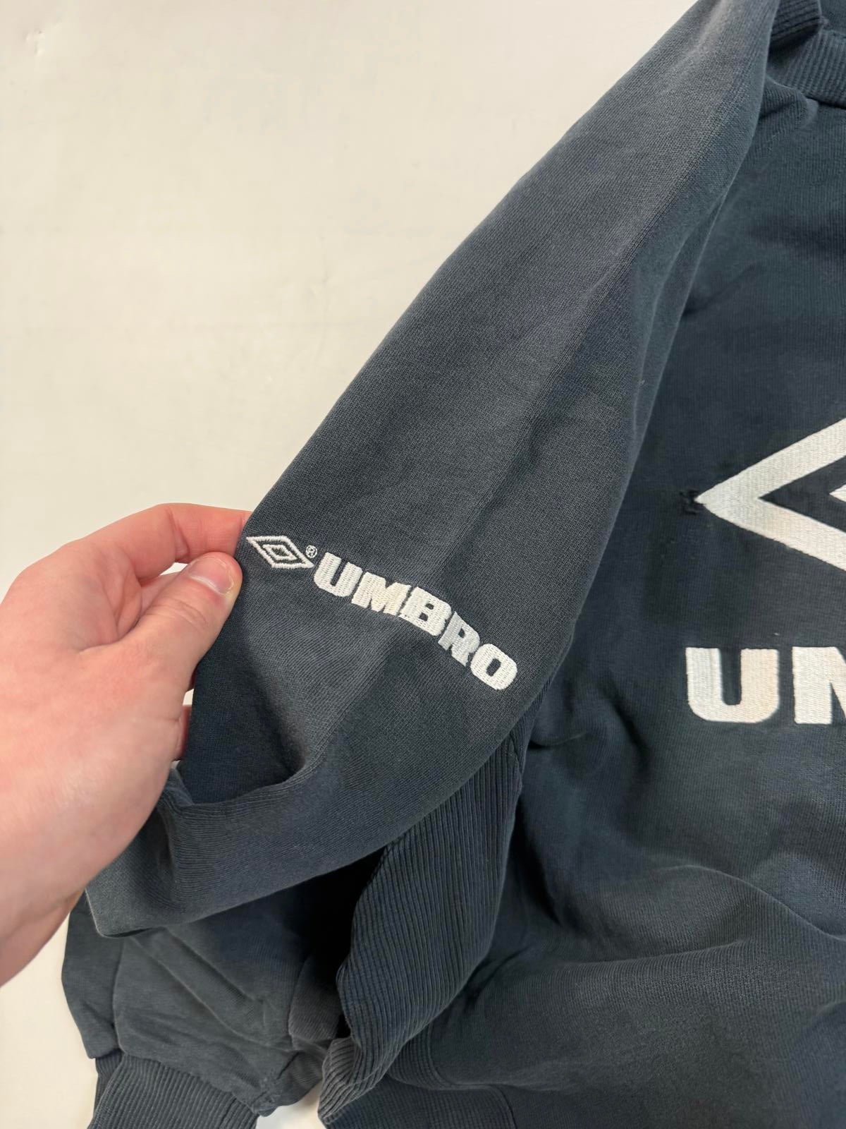 Vintage 90s Umbro centre logo sweatshirt (XL)