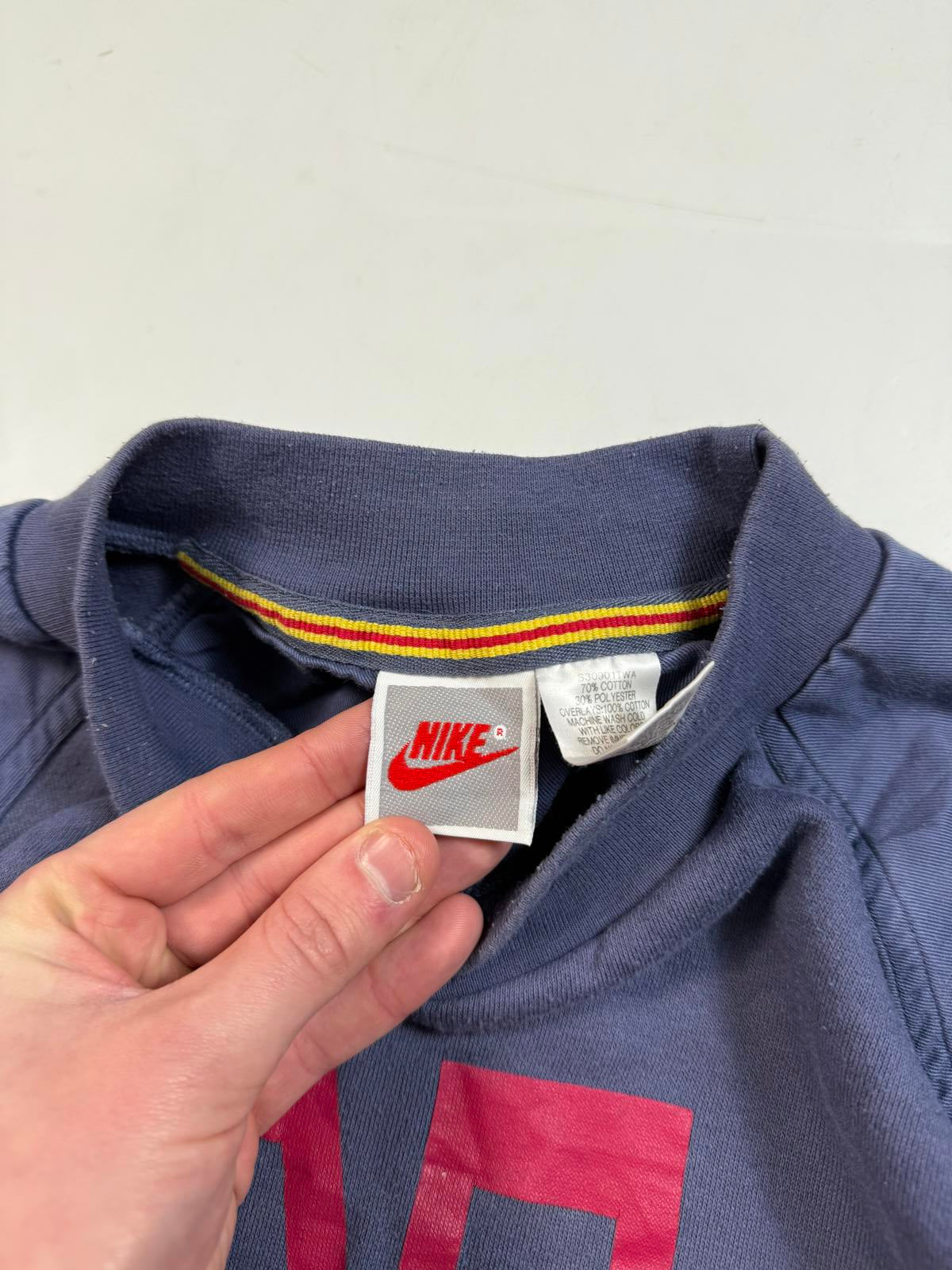 Vintage 90s Nike spell out sweatshirt (L)