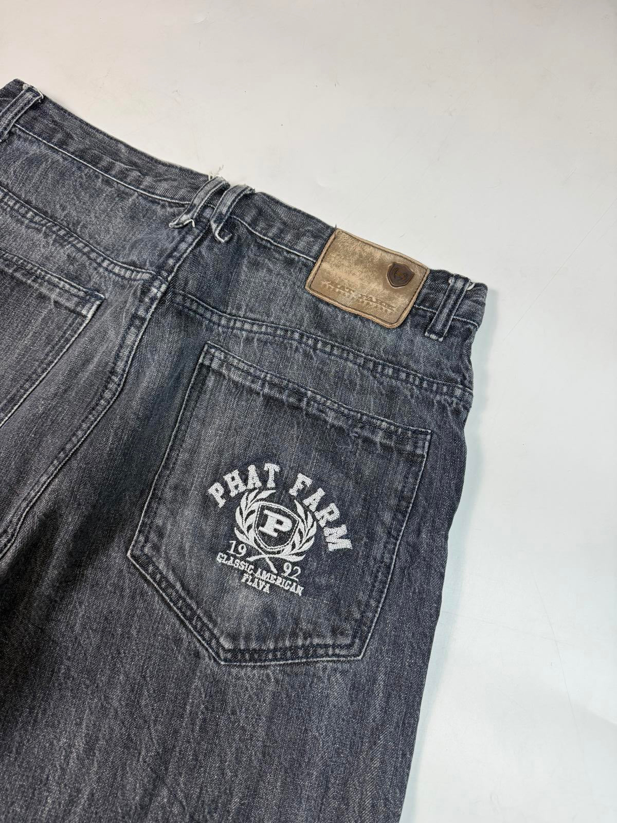 Vintage Y2K Phat Farm baggy hip hop Jeans (W34)