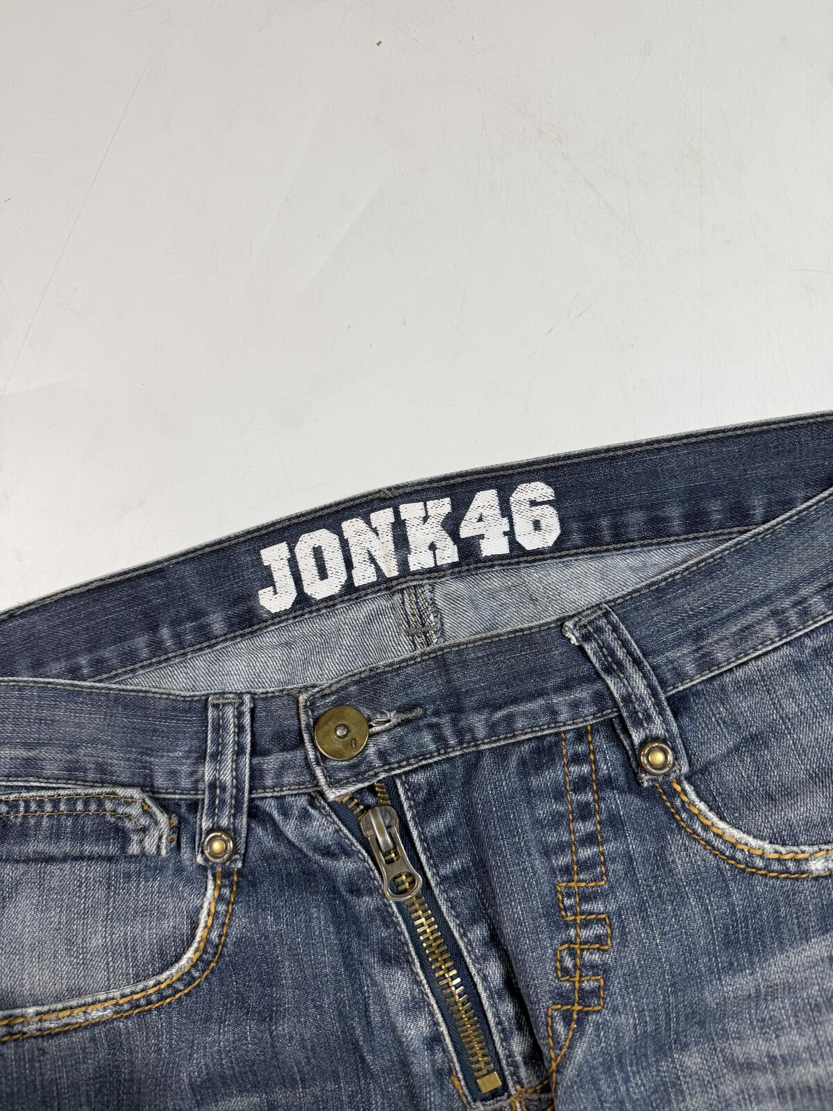Vintage Y2K Skull logo hip hop jeans (W34)