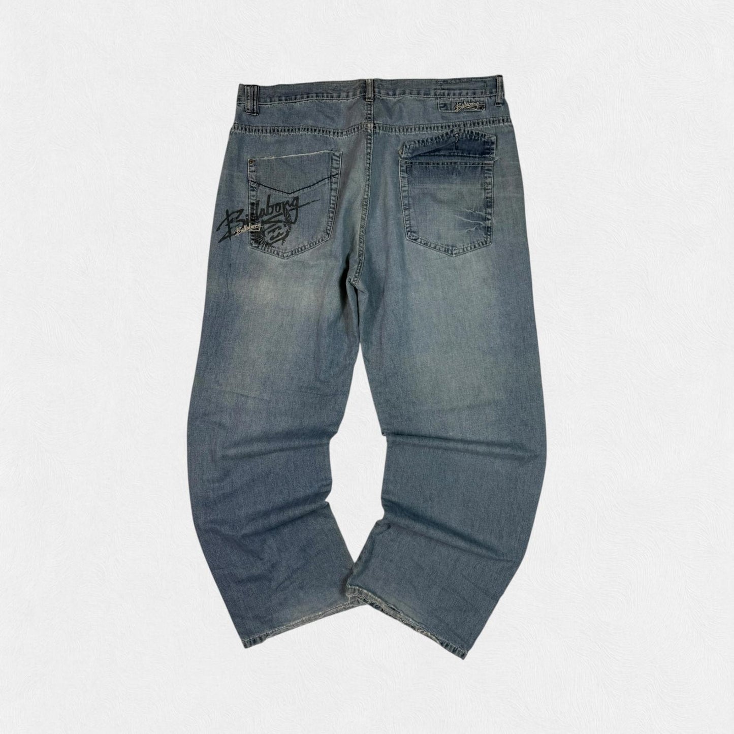 Vintage Y2K Billabong baggy hip hop Jeans (W38)