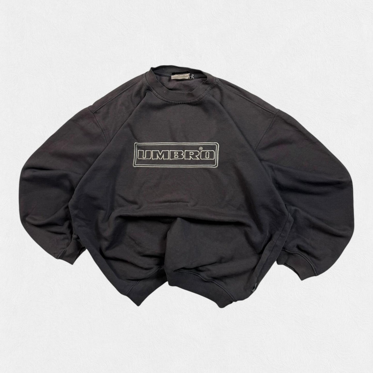Vintage Umbro spell out sweatshirt (XL)