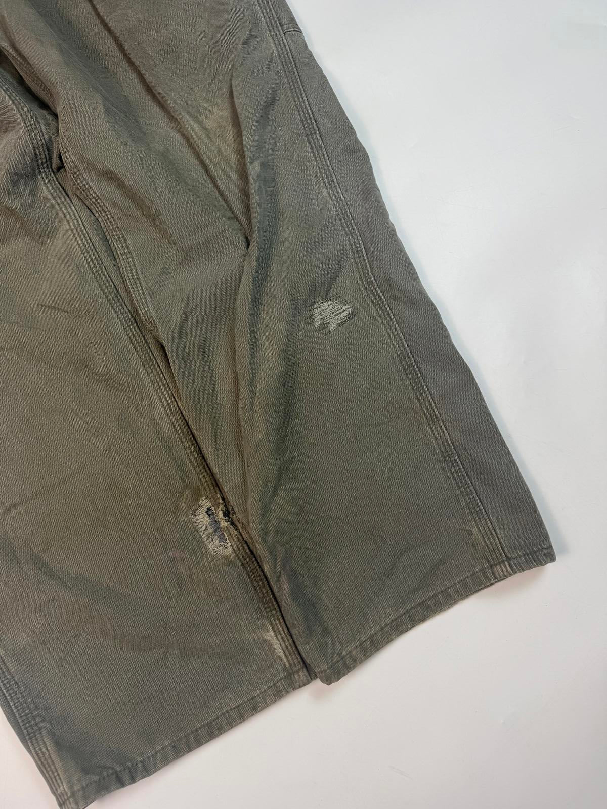 Carhartt baggy carpenter pants (W36)