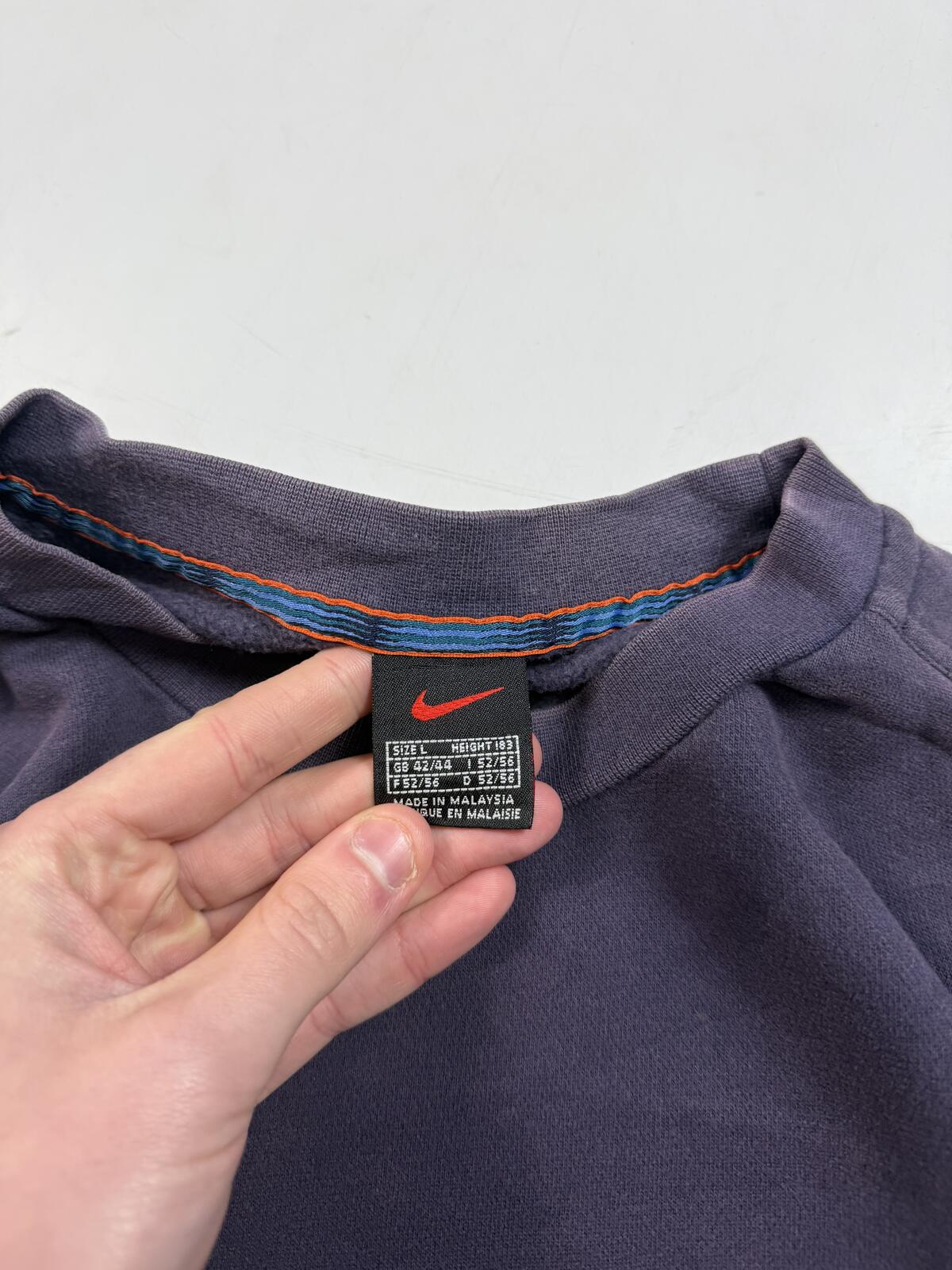 Vintage 90s Nike spell out sweatshirt (L)