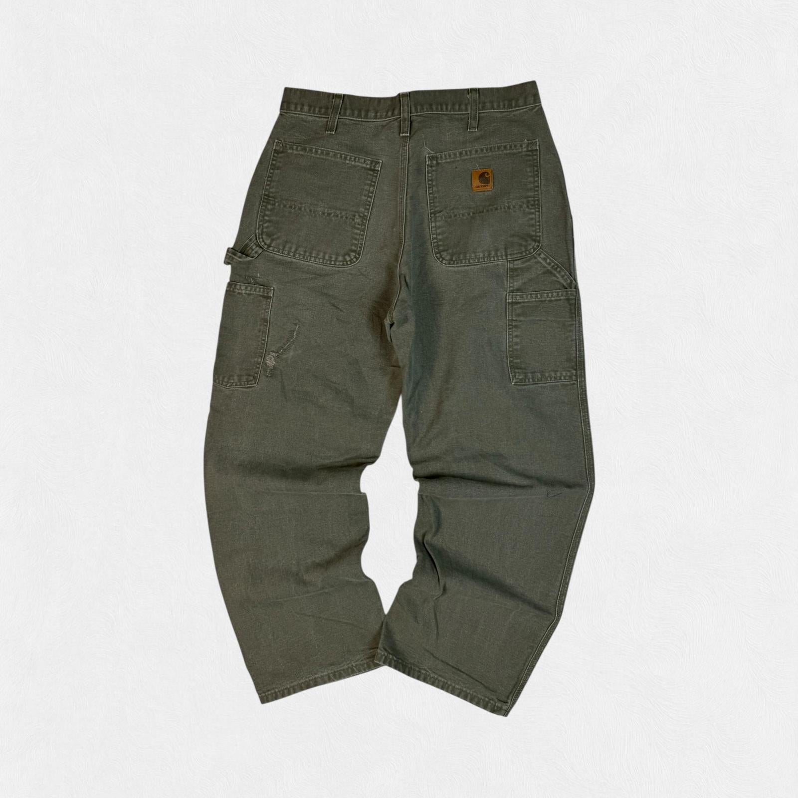 Vintage Carhartt baggy carpenter pants (W32)