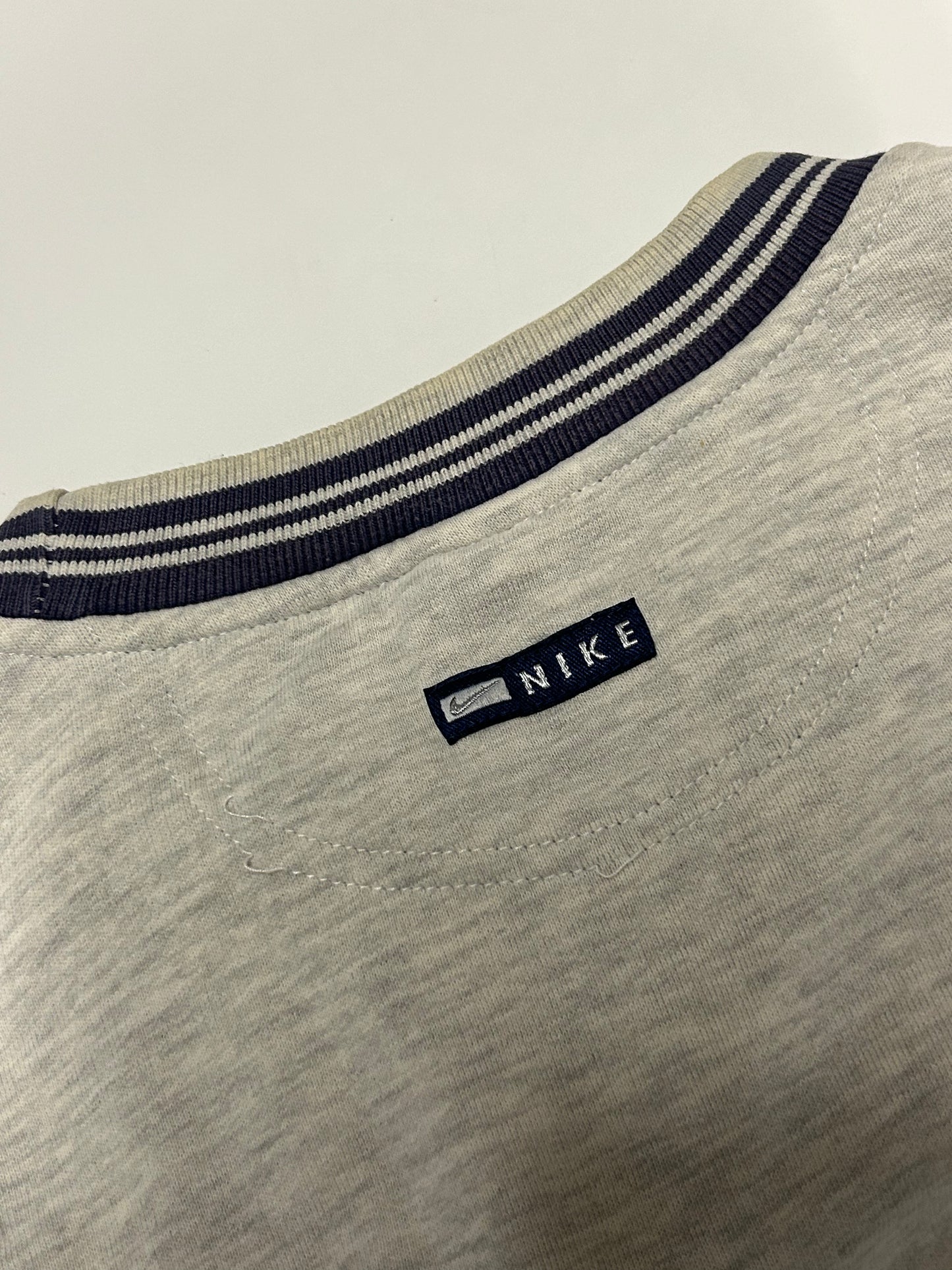 Vintage 90s Nike centre swoosh sweatshirt (M)