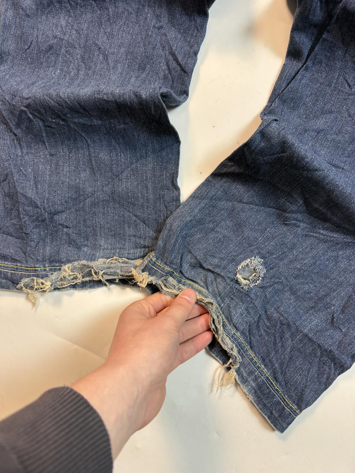 Vintage Y2K baggy hip hop jeans (W38)