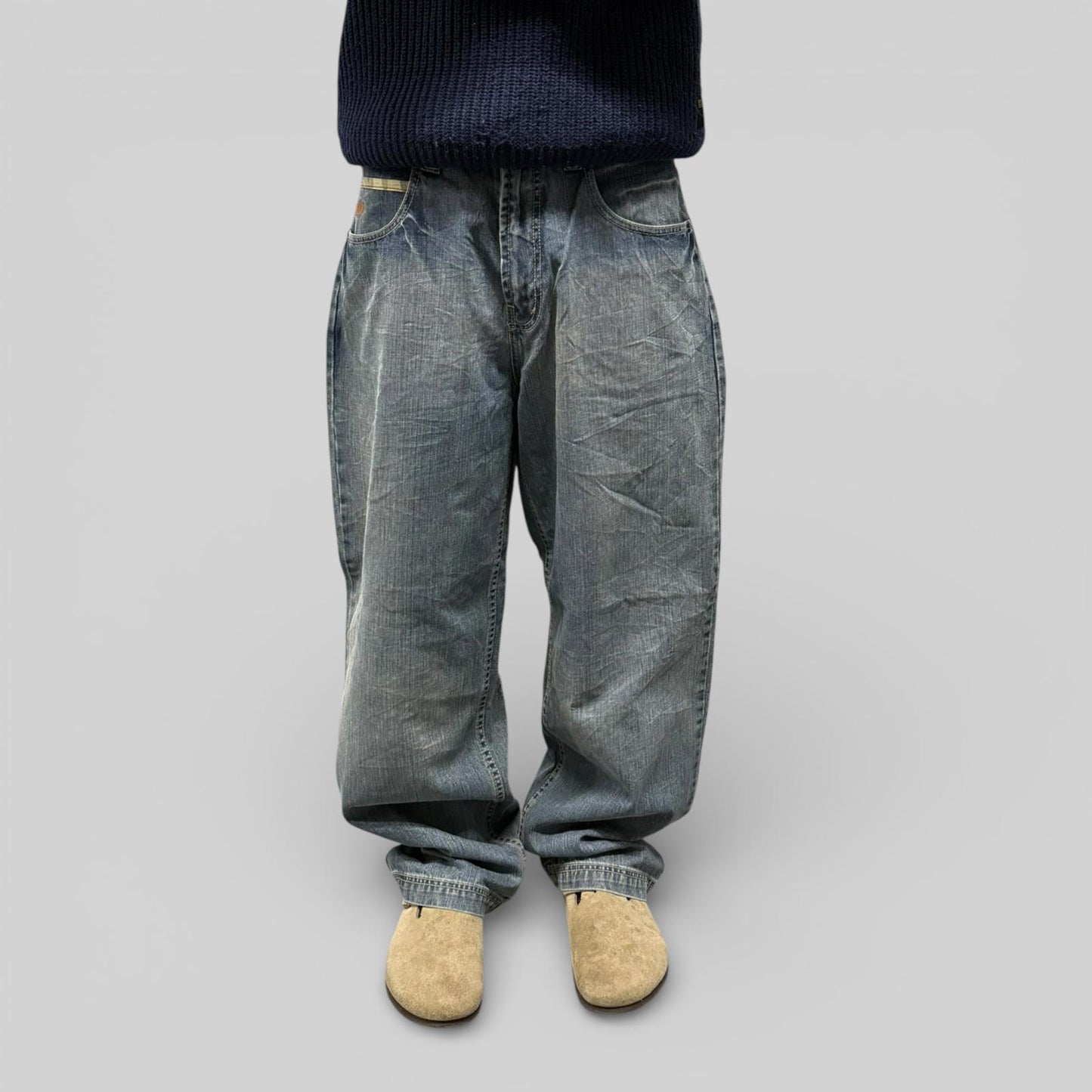 Vintage Y2K hip hop baggy jeans (W36)