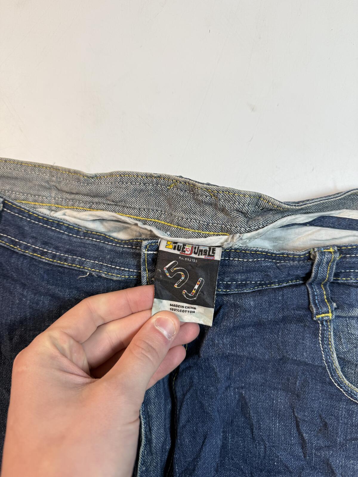 Vintage Y2K baggy hip hop jeans (W38)
