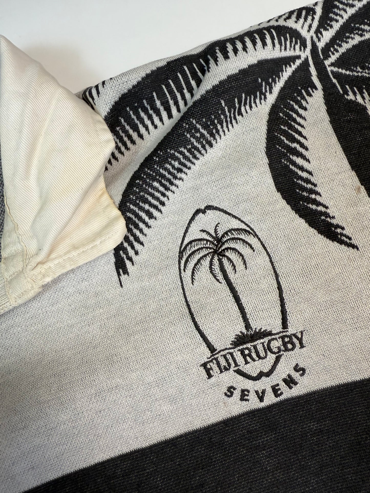 Vintage Fiji 1998/99 Canterbury Temex rugby sevens shirt (XL)