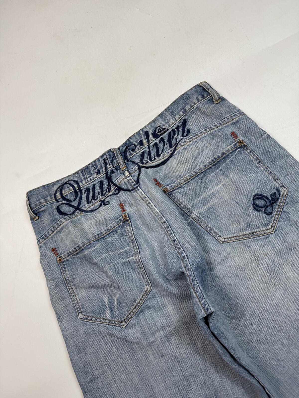 Vintage Y2K Quiksilver surfwear baggy hip hop jorts (W36)