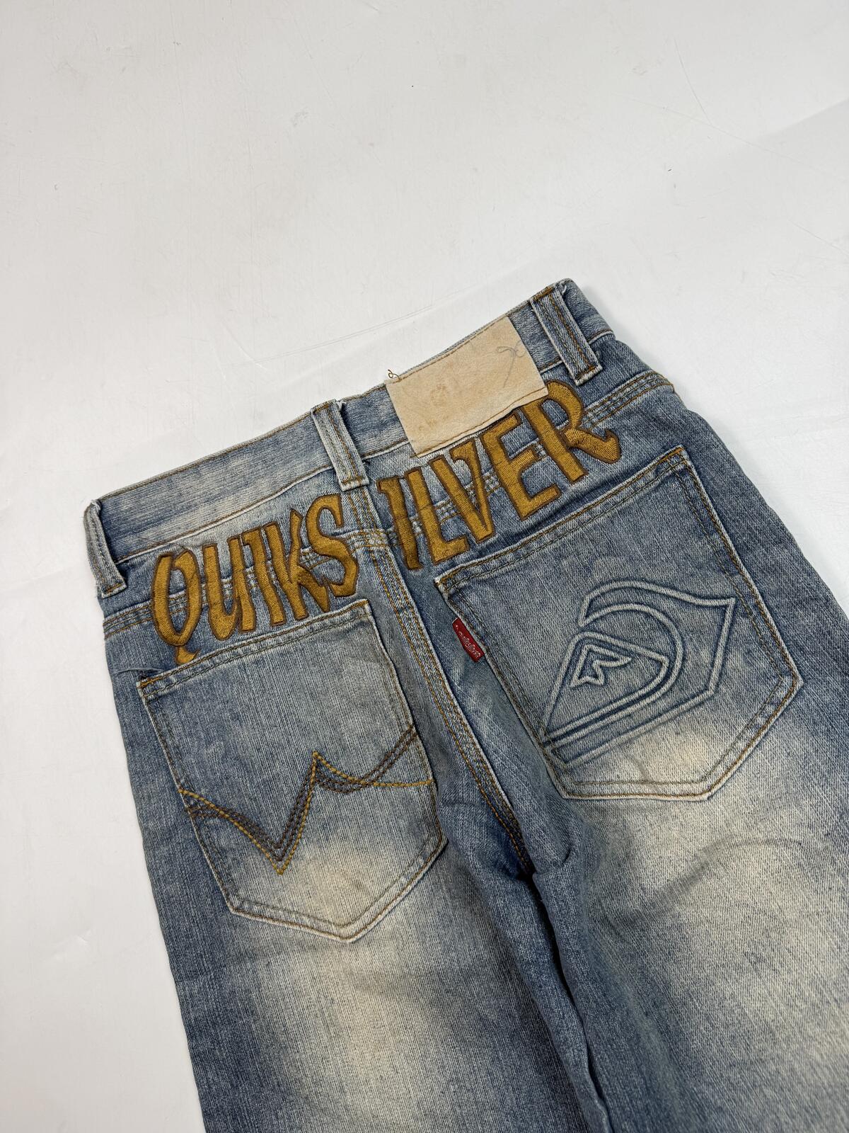 Vintage Y2K Quiksilver surfwear baggy hip hop jorts (W28)