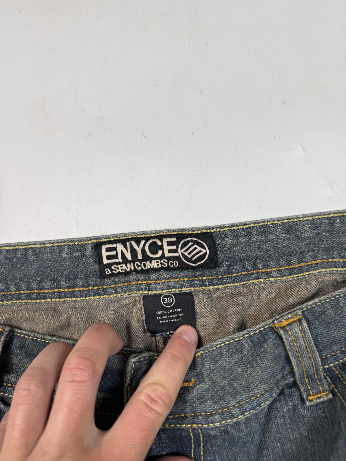 Vintage Y2K Enyce baggy hip hop jorts (W38)