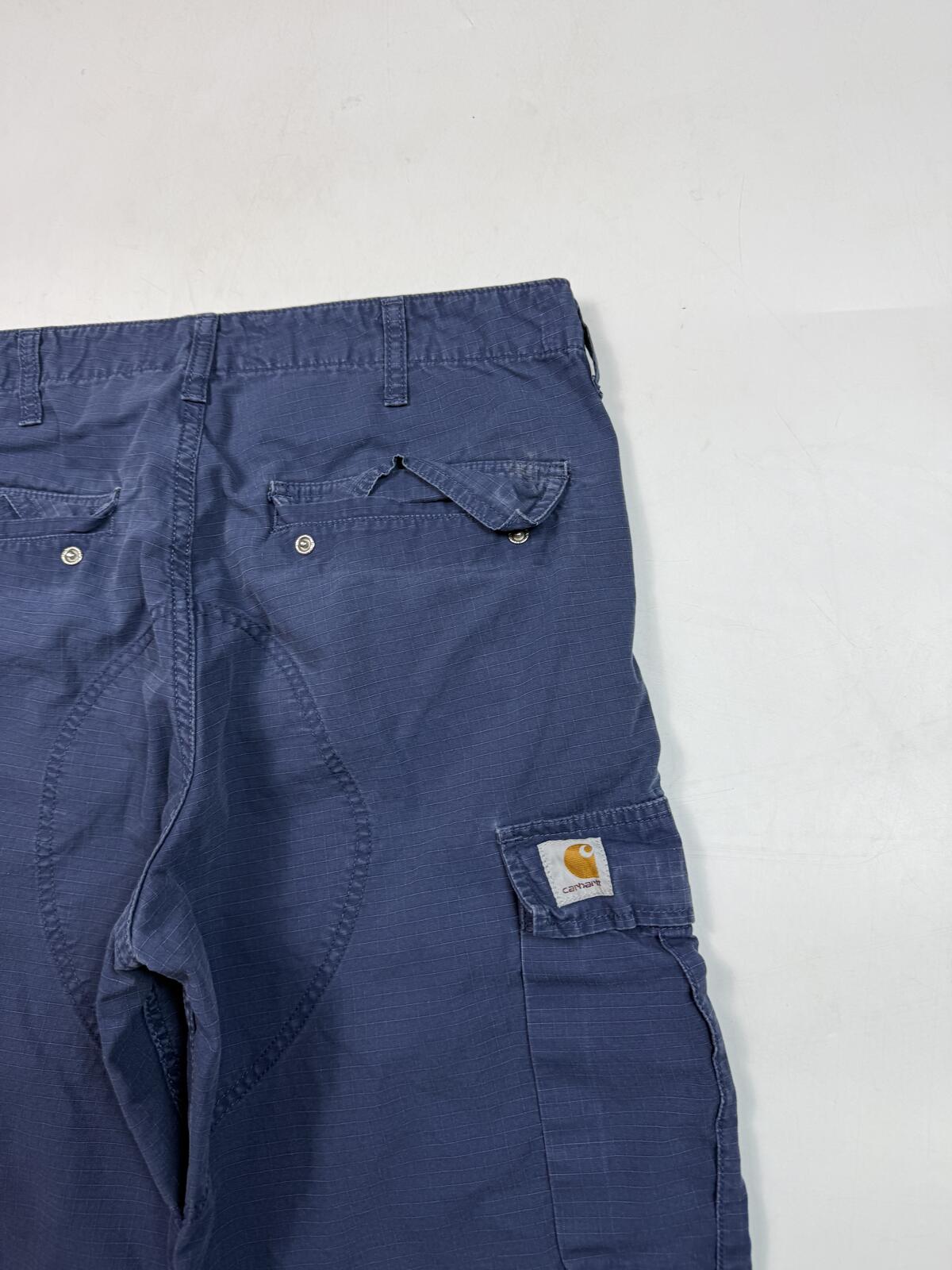 Carhartt WIP baggy cargo shorts (W33)