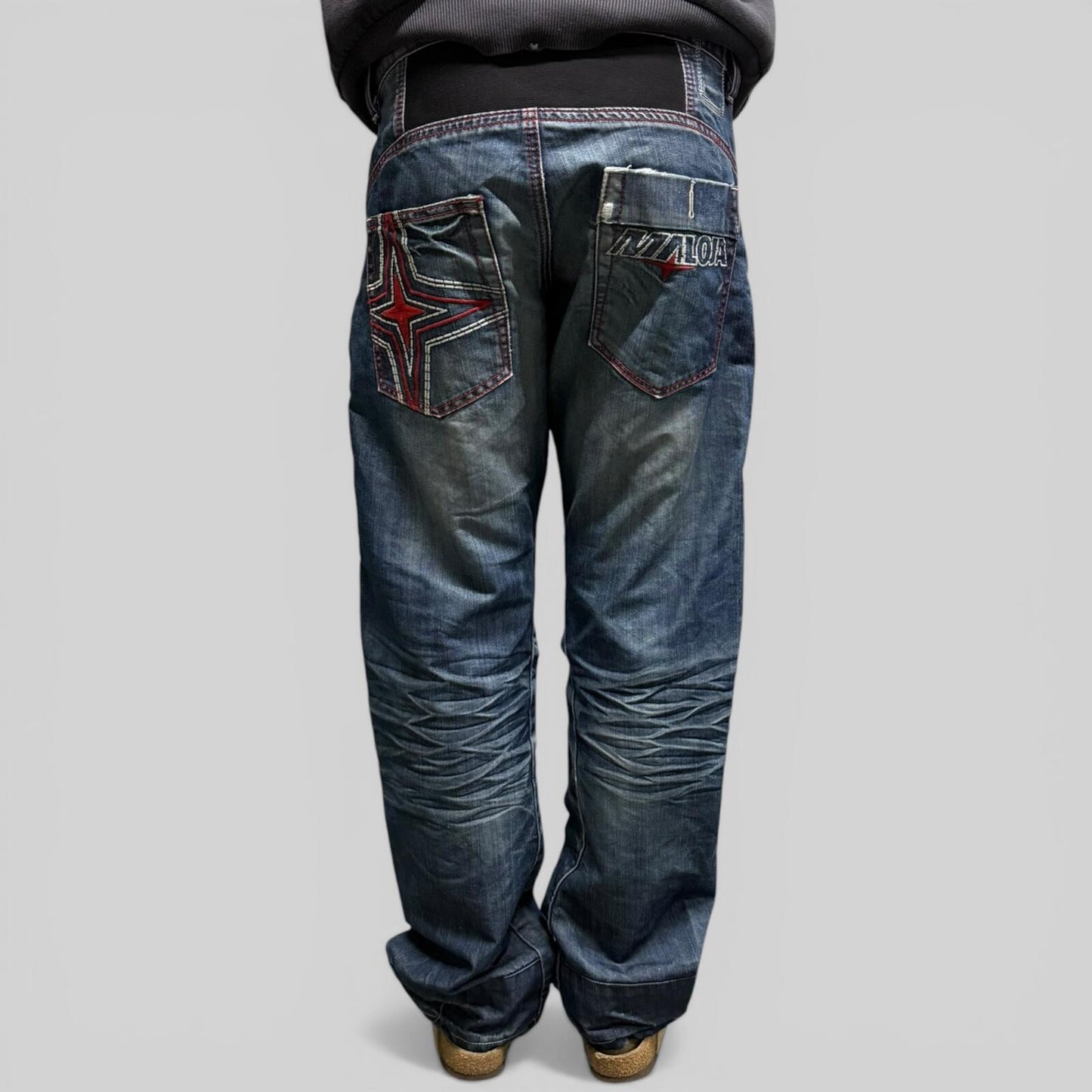 Vintage Y2K baggy hip hop jeans (W34)