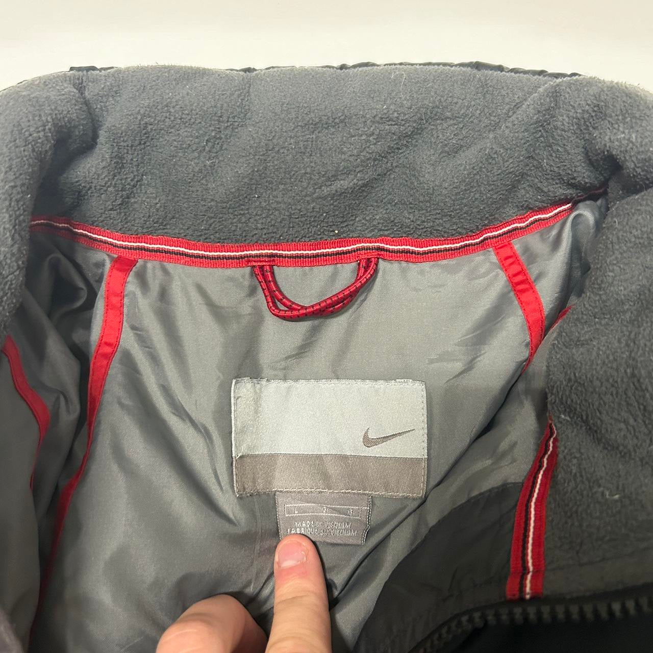 Vintage Nike puffer jacket (L)