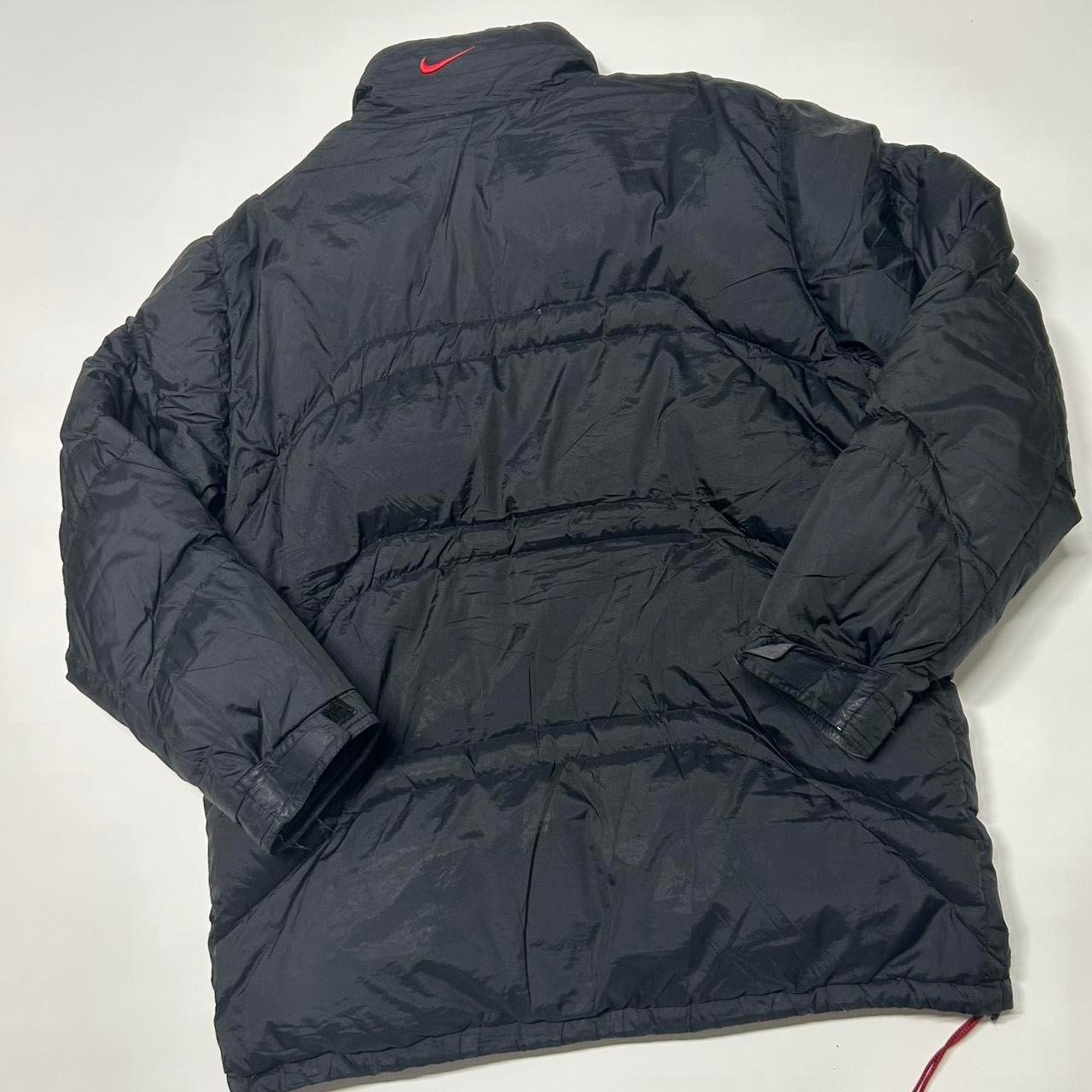 Vintage Nike puffer jacket (L)