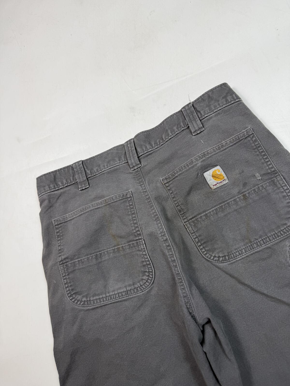 Carhartt baggy carpenter shorts (W34)