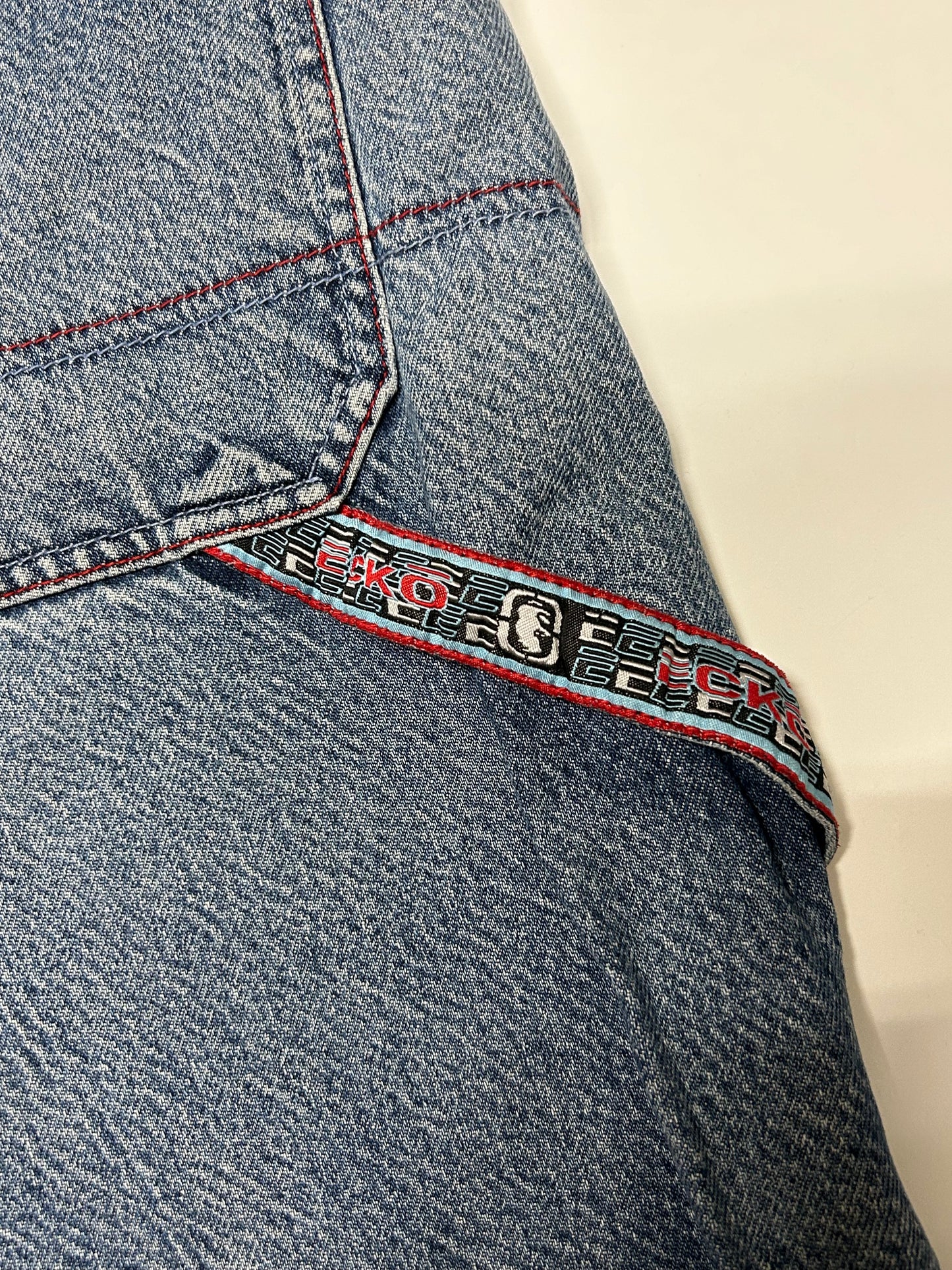 Vintage Ecko baggy carpenter jorts (W40)