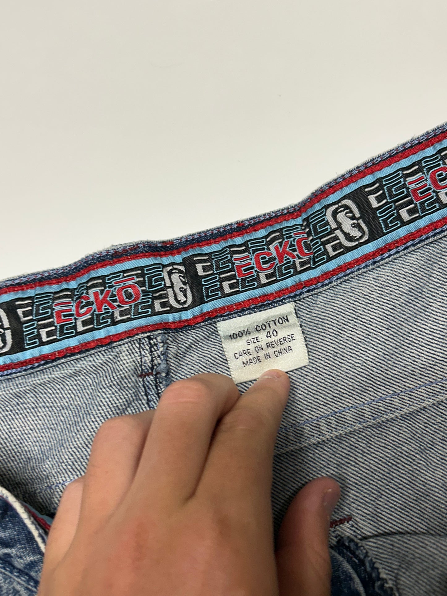 Vintage Ecko baggy carpenter jorts (W40)