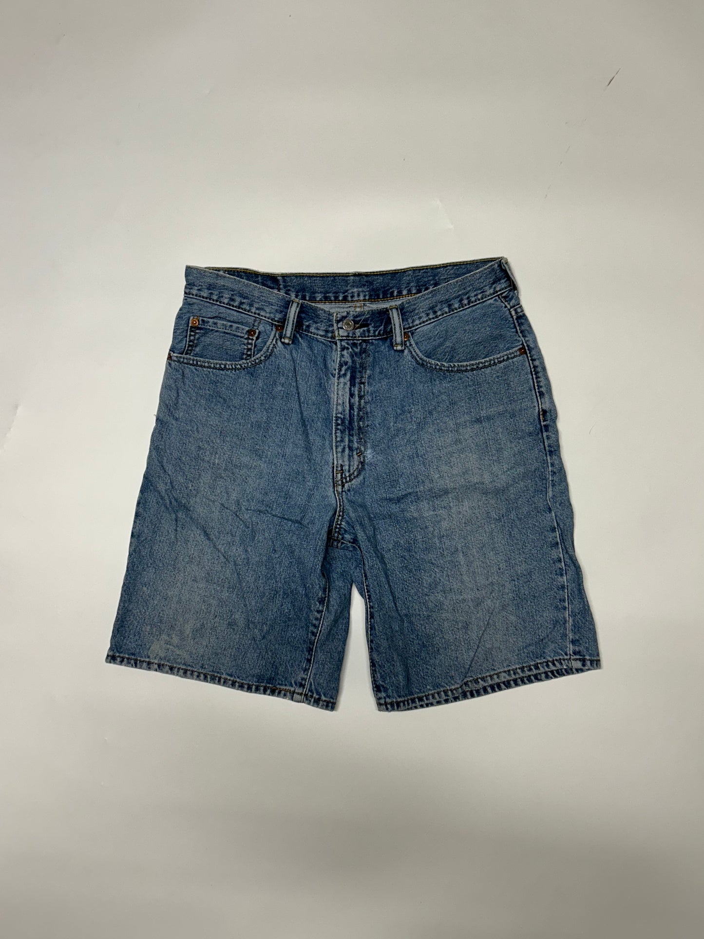 Levi's 550 jorts (W34)