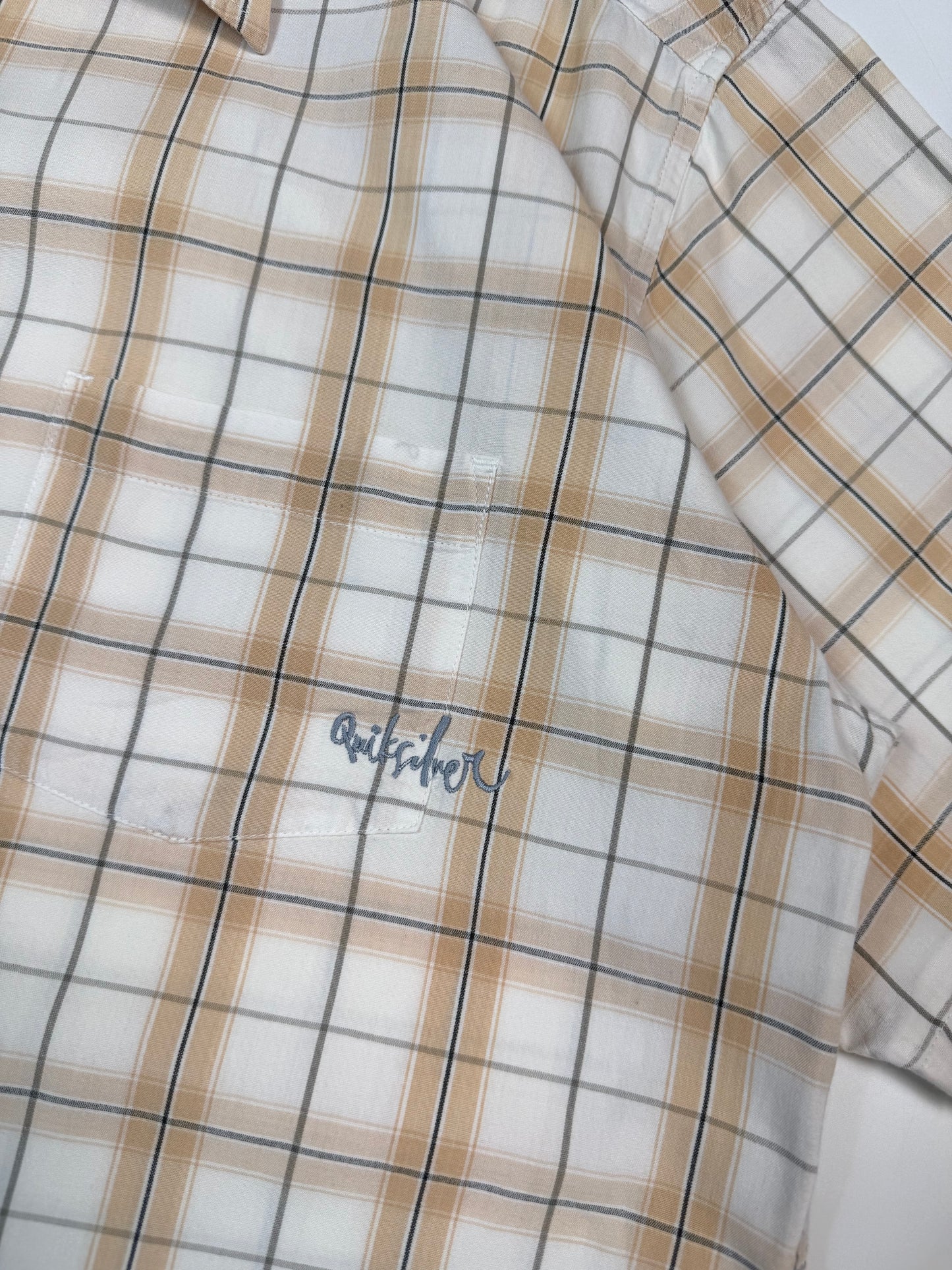 Vintage Quiksilver checkered short sleeve shirt (XL)