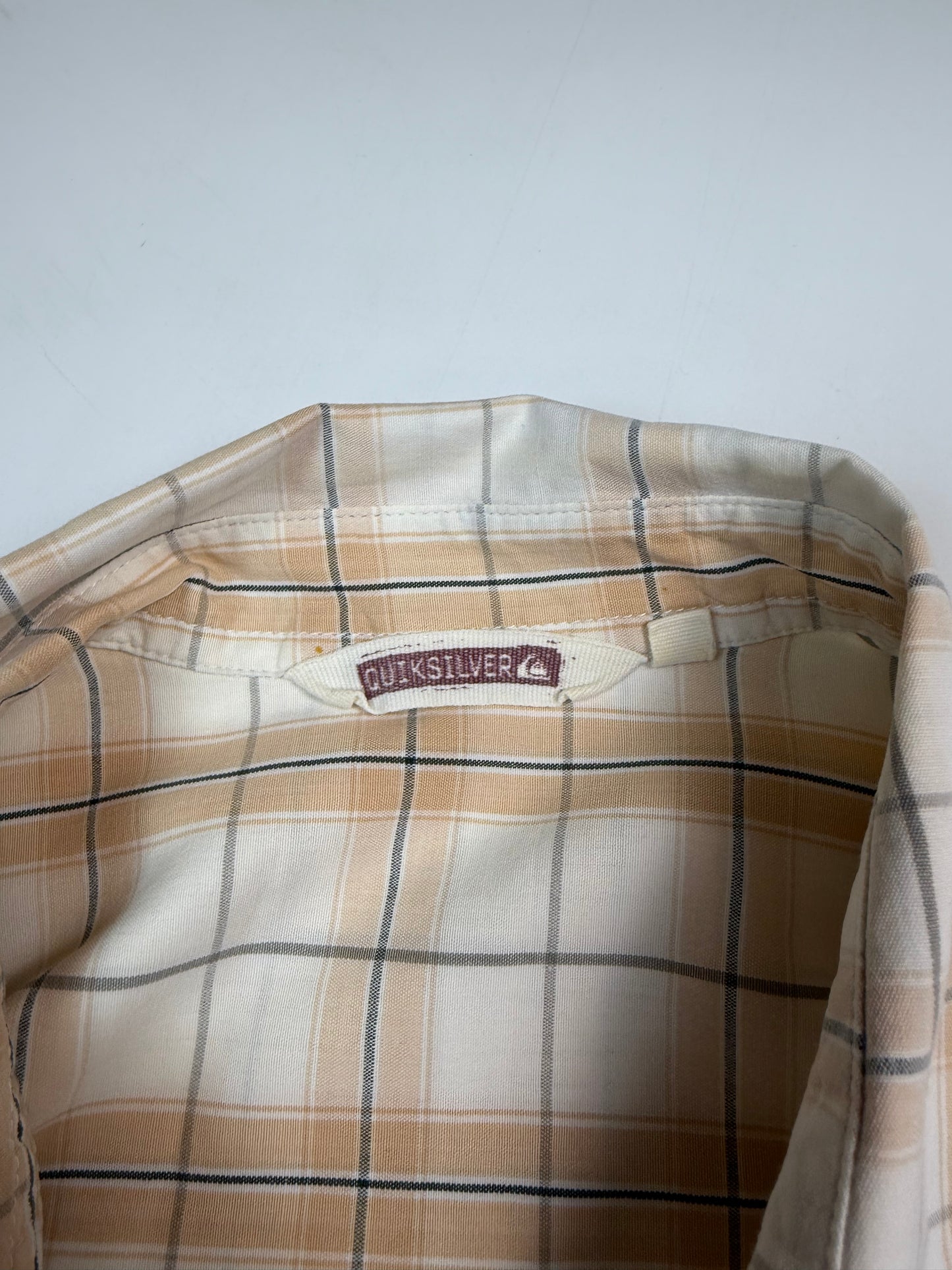 Vintage Quiksilver checkered short sleeve shirt (XL)