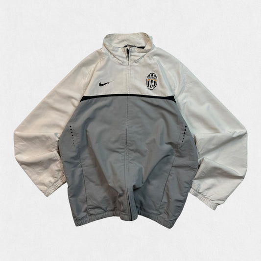 Juventus 2010/11 Nike track jacket (XL)