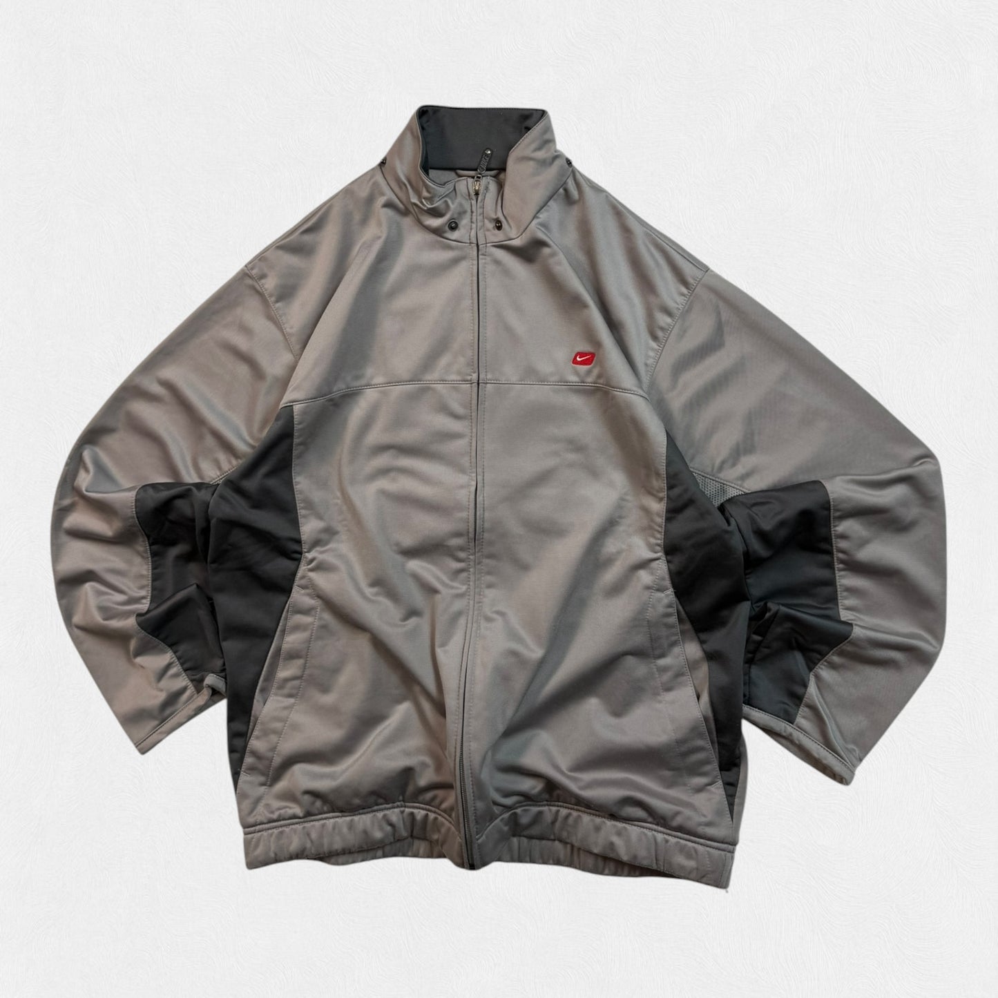 Vintage Nike track jacket (L)