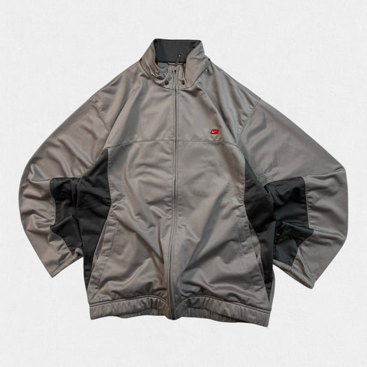 Vintage Nike track jacket (L)