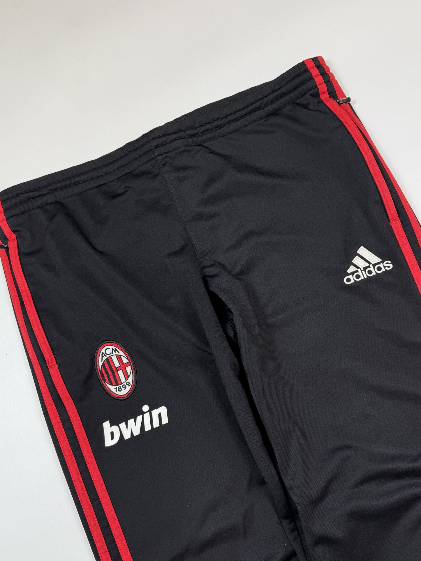 AC Milan 2009/10 Adidas track pants (M)