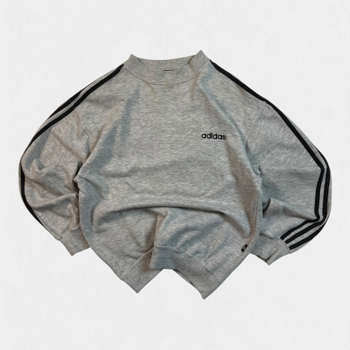 Vintage 90s adidas originals small logo sweatshirt (S)