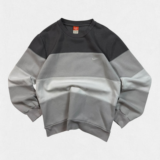 Vintage Nike mini swoosh striped sweatshirt (L)