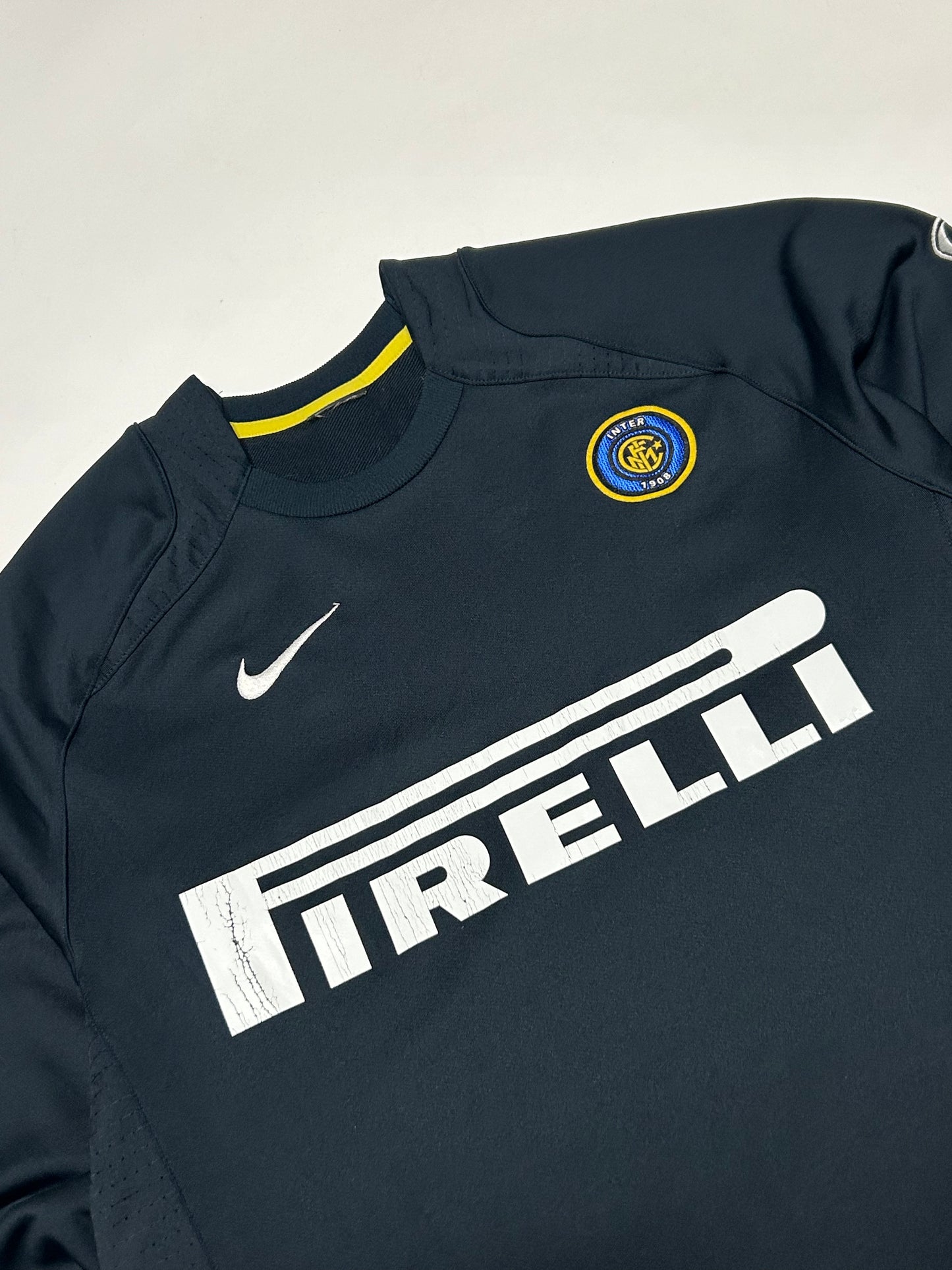 Vintage Inter Milan 2005/06 Nike training sweatshirt (M)