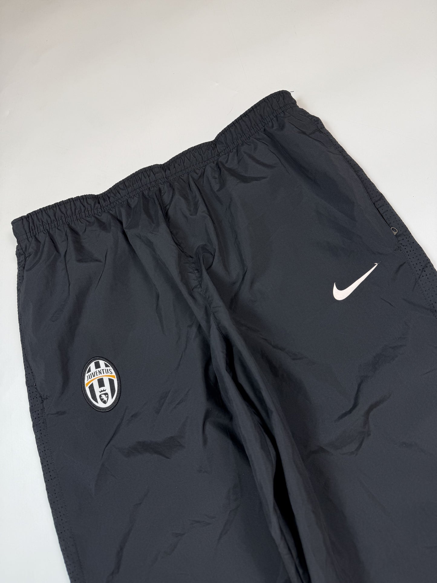 Vintage Nike Juventus baggy track pants (L)
