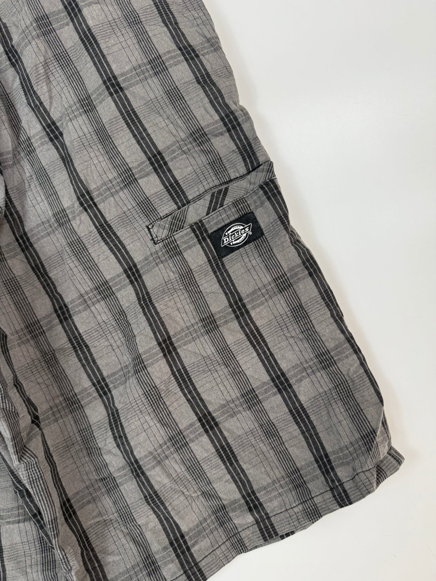 Dickies checkered baggy shorts (W34)