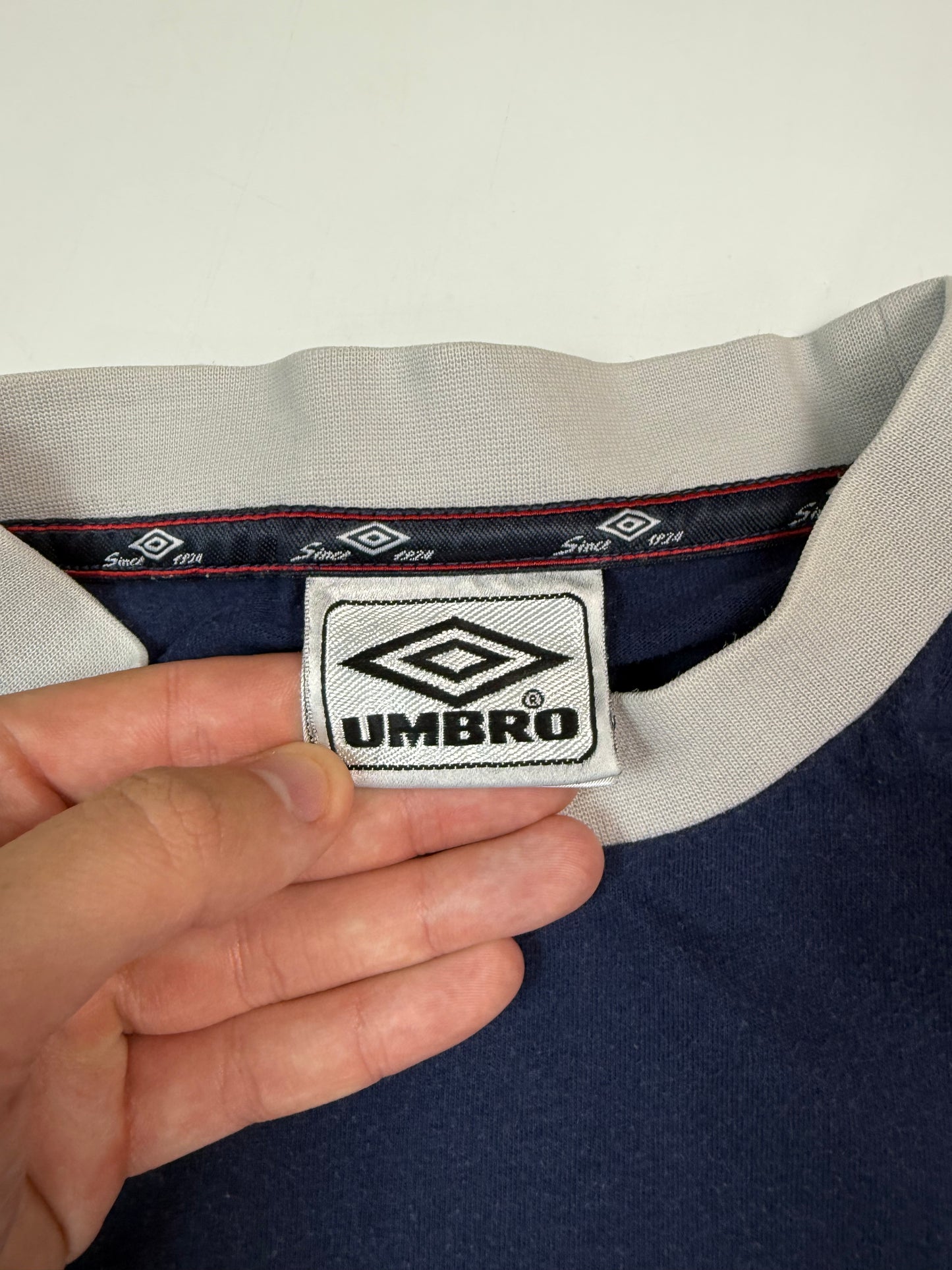 Vintage Umbro spell out tee (XL)