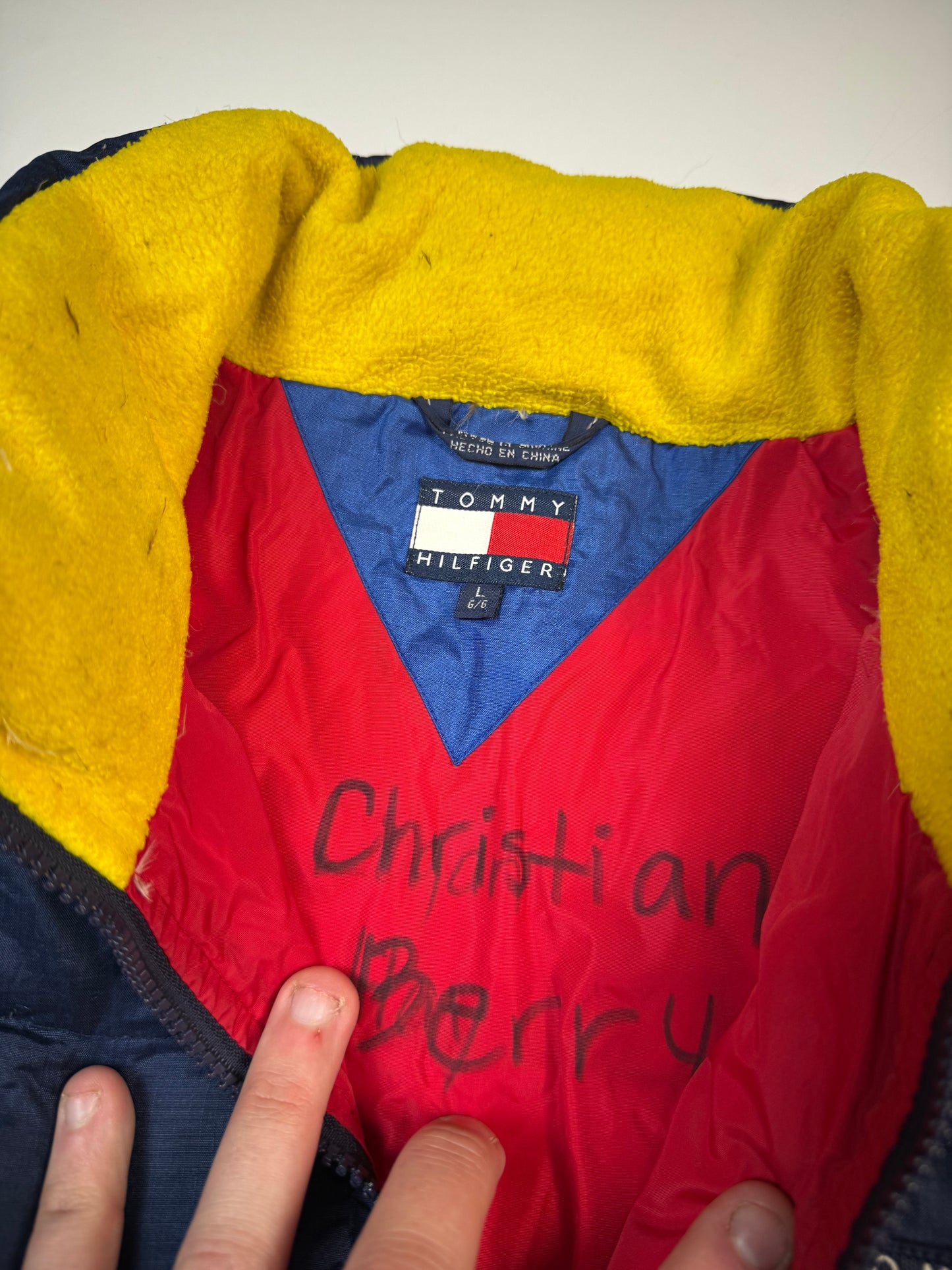 Vintage 90s Tommy Hilfiger puffer jacket (L)