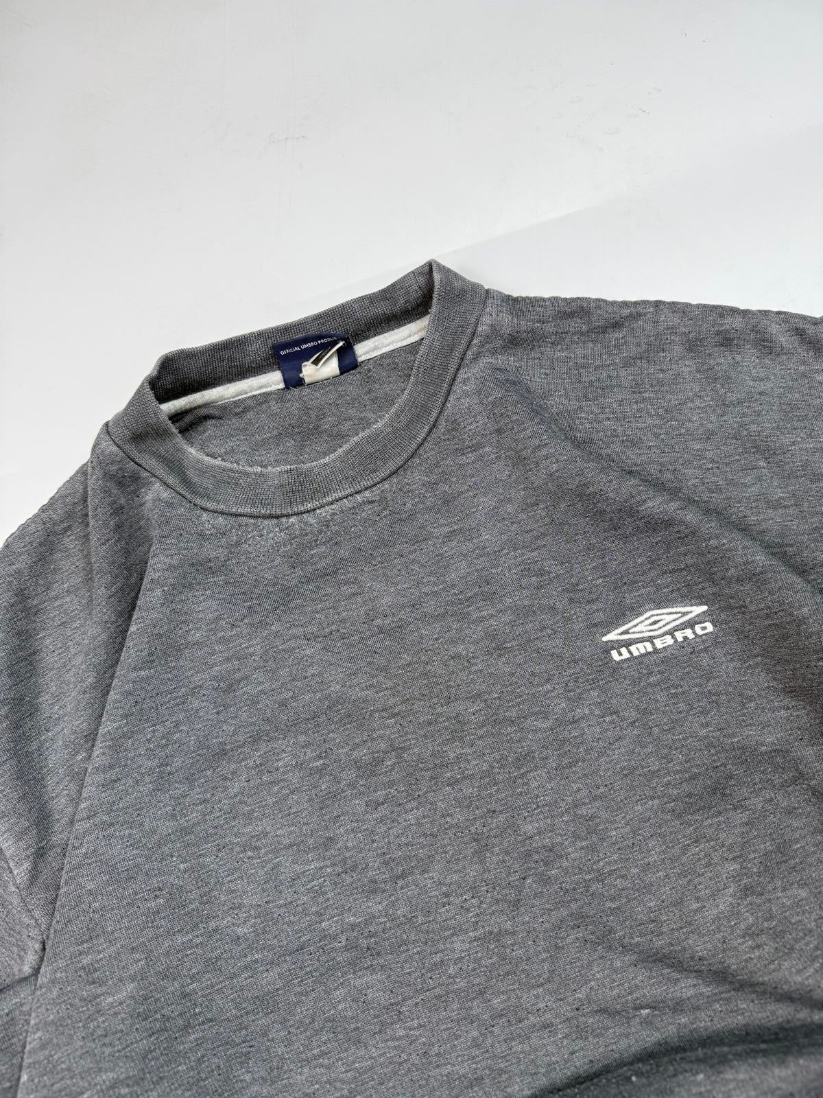 Vintage Umbro small logo sweatshirt (L)
