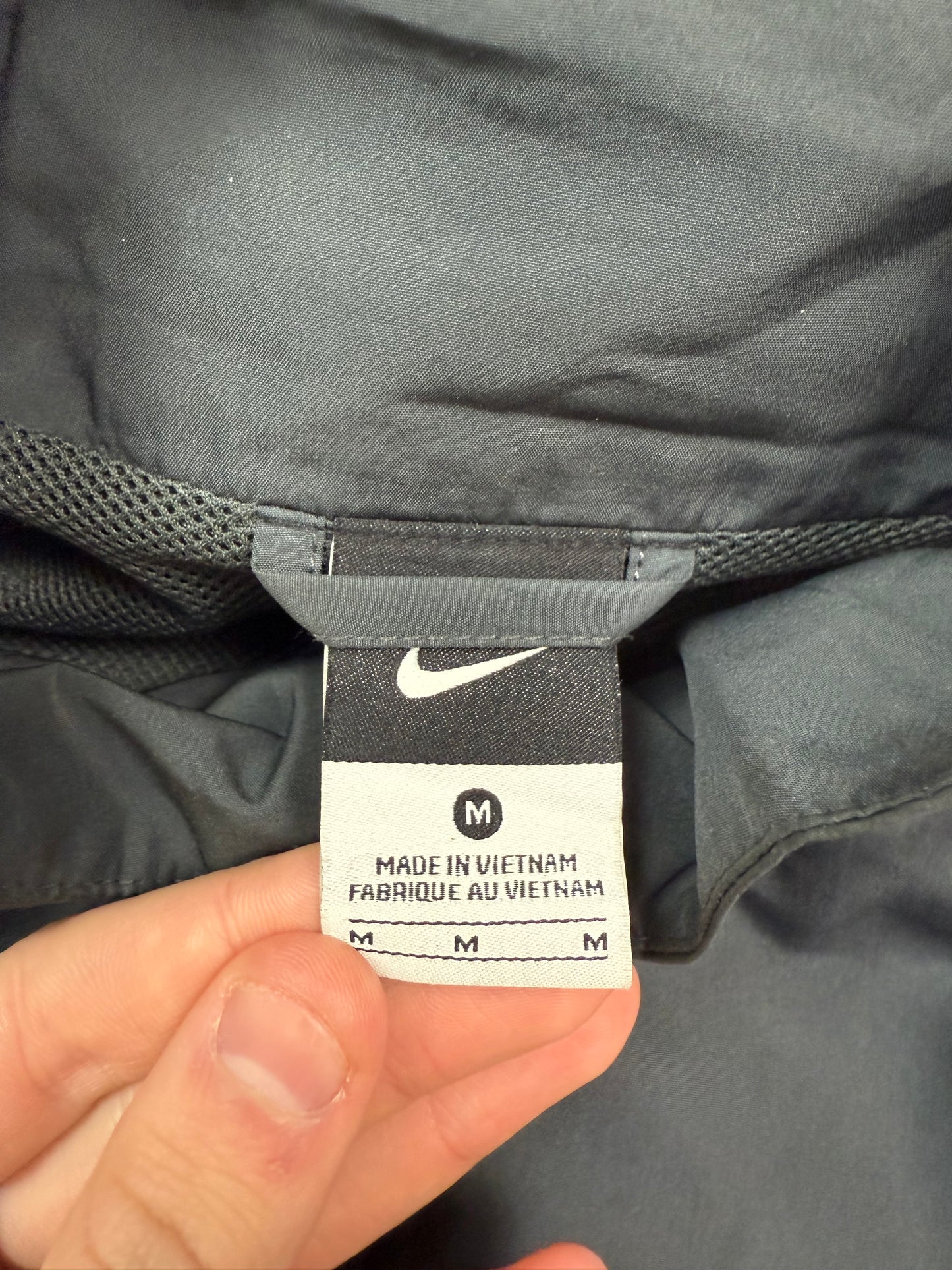 Nike mini swoosh track jacket (M)