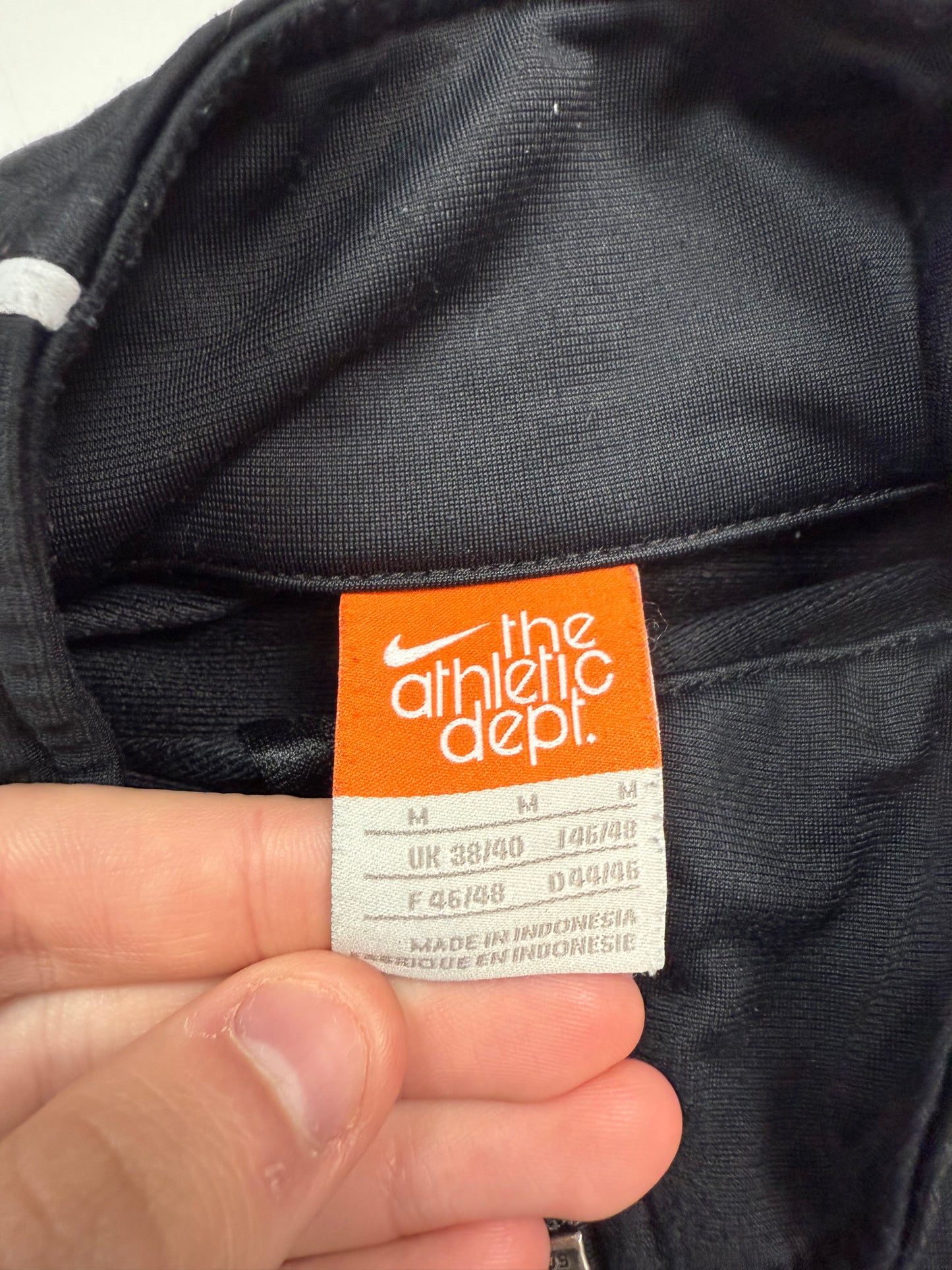 Vintage Nike athletic dept track jacket (M)