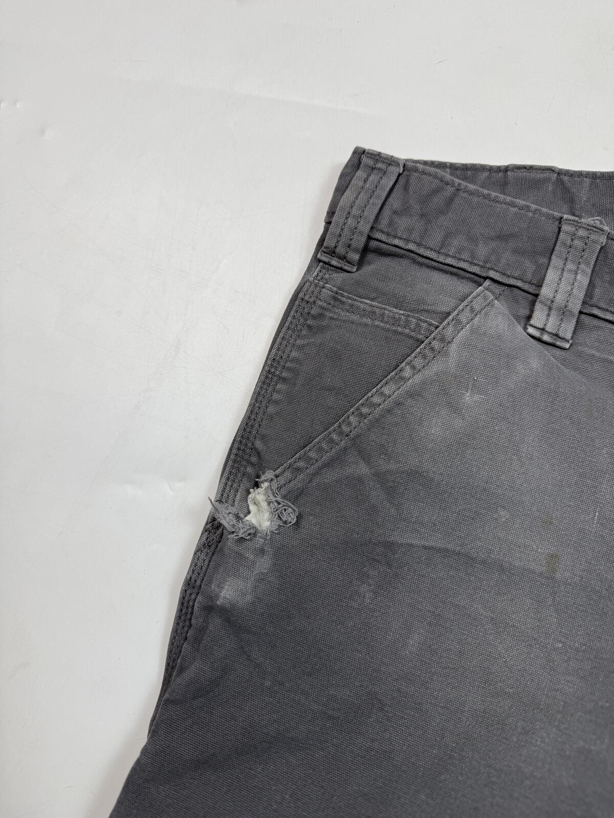 Carhartt baggy carpenter shorts (W34)