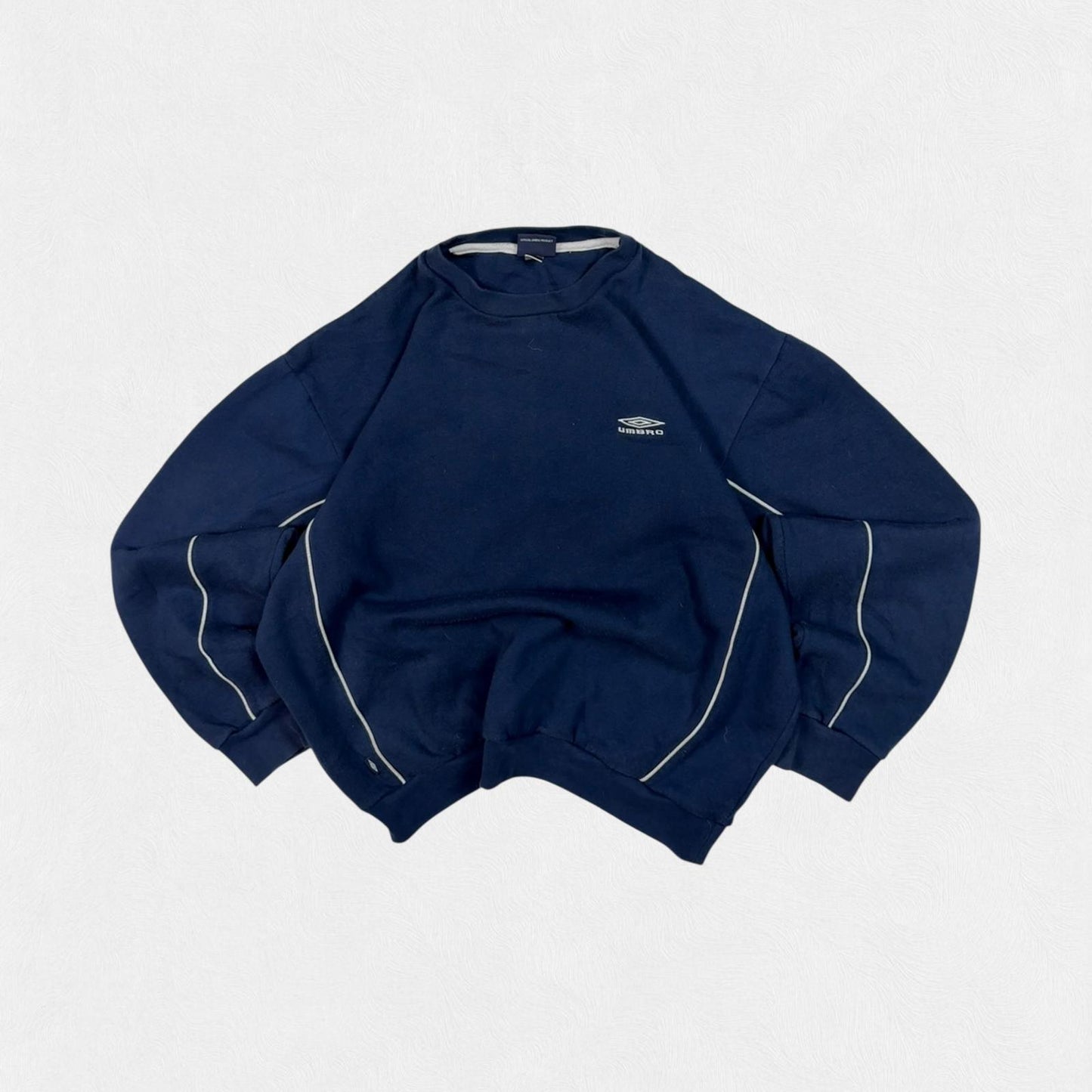 Vintage Umbro small logo sweatshirt (XL)