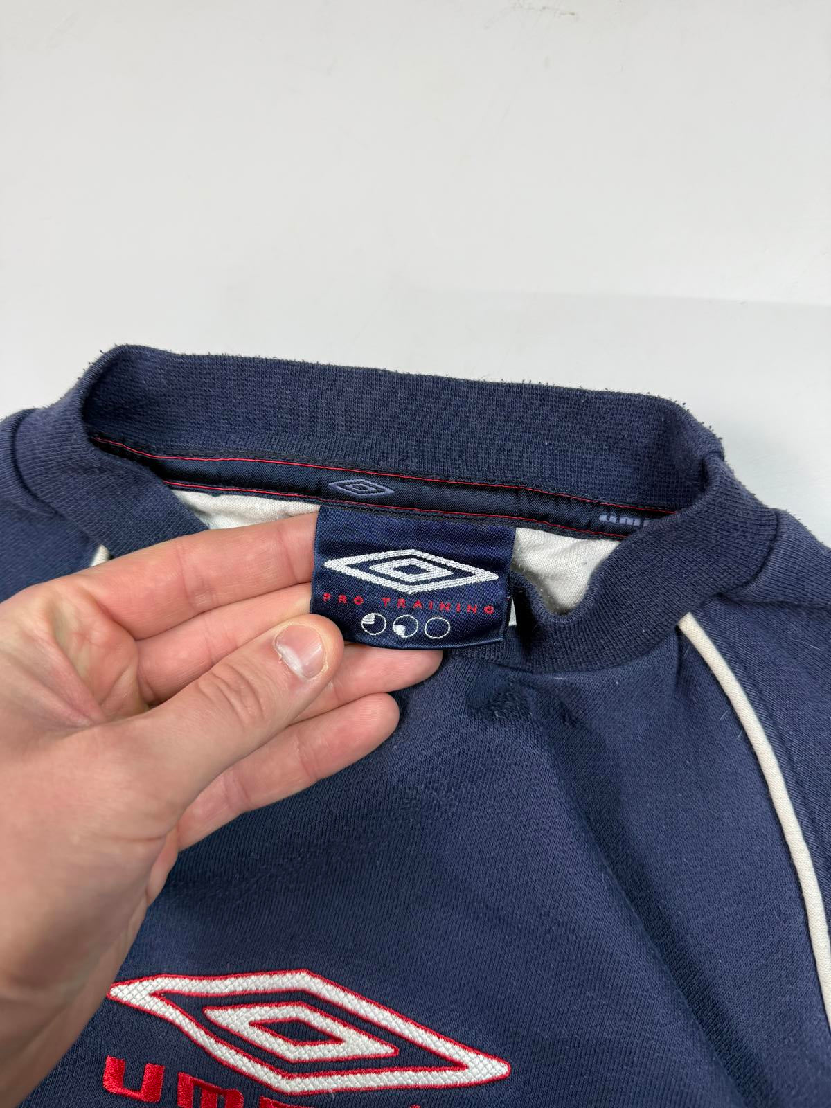 Vintage 90s Umbro pro training centre logo sweatshirt (M)