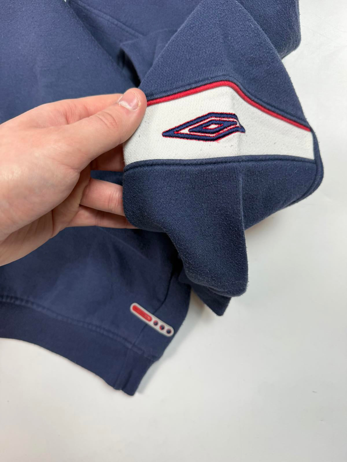 Vintage 90s Umbro pro training centre logo sweatshirt (M)