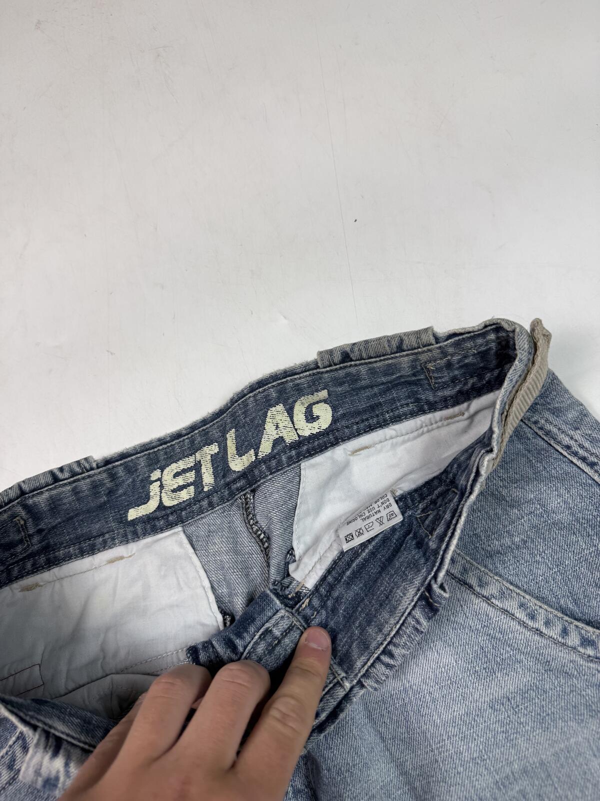 Vintage Y2K baggy cargo denim jean shorts (W32)