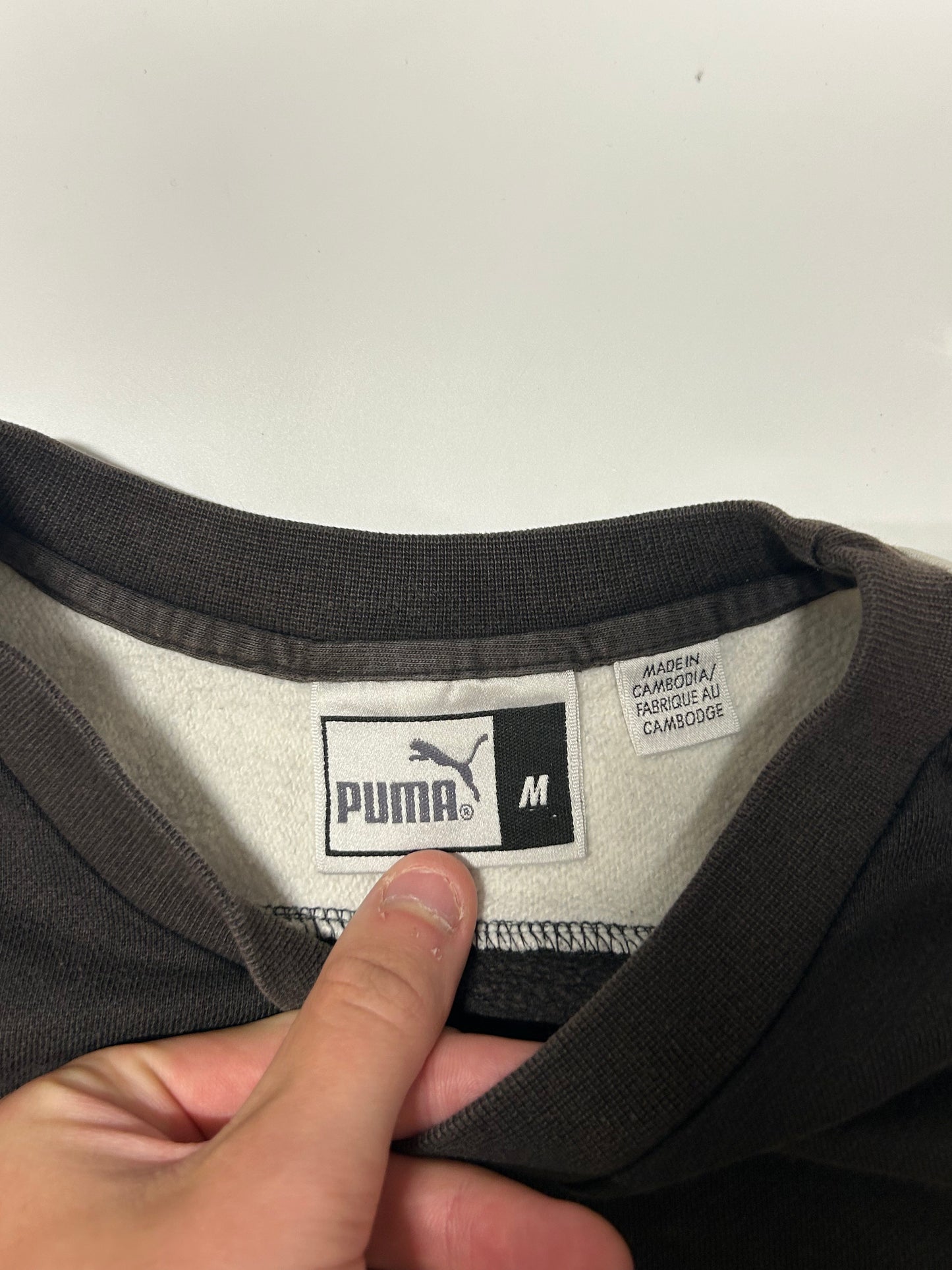 Vintage Puma centre logo sweatshirt (M)