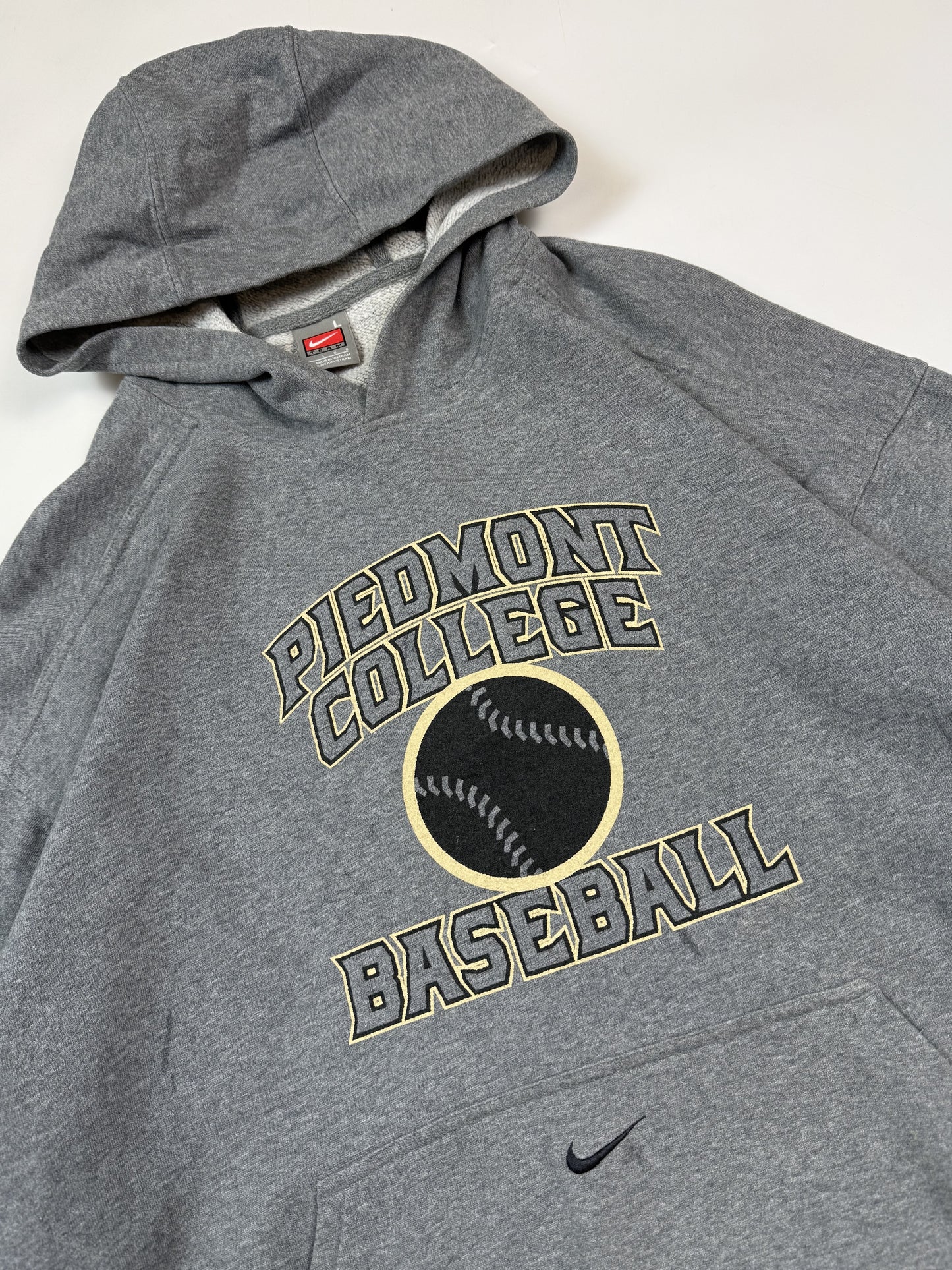 Vintage Nike Piedmont college centre swoosh hoodie (L)